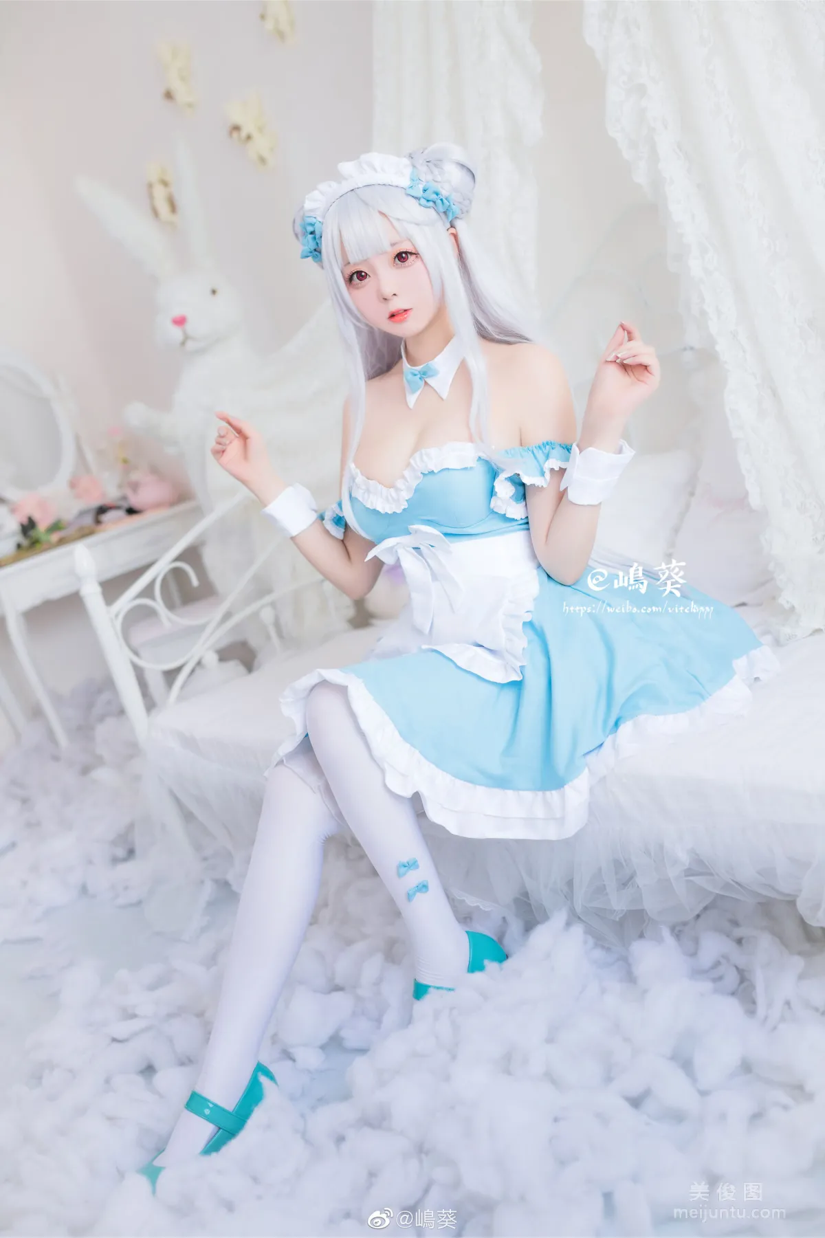 微博美女Coser嶋葵 《小天鹅女仆》 写真集12