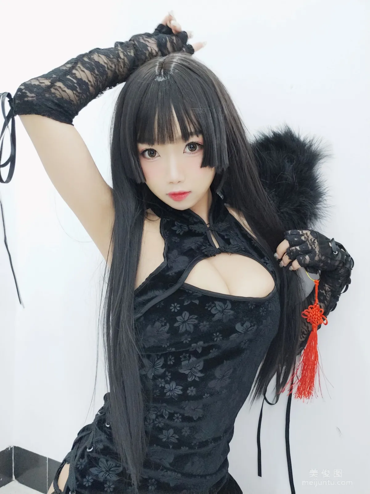 美少女鬼畜瑤 《黑色旗袍》 寫真集 63