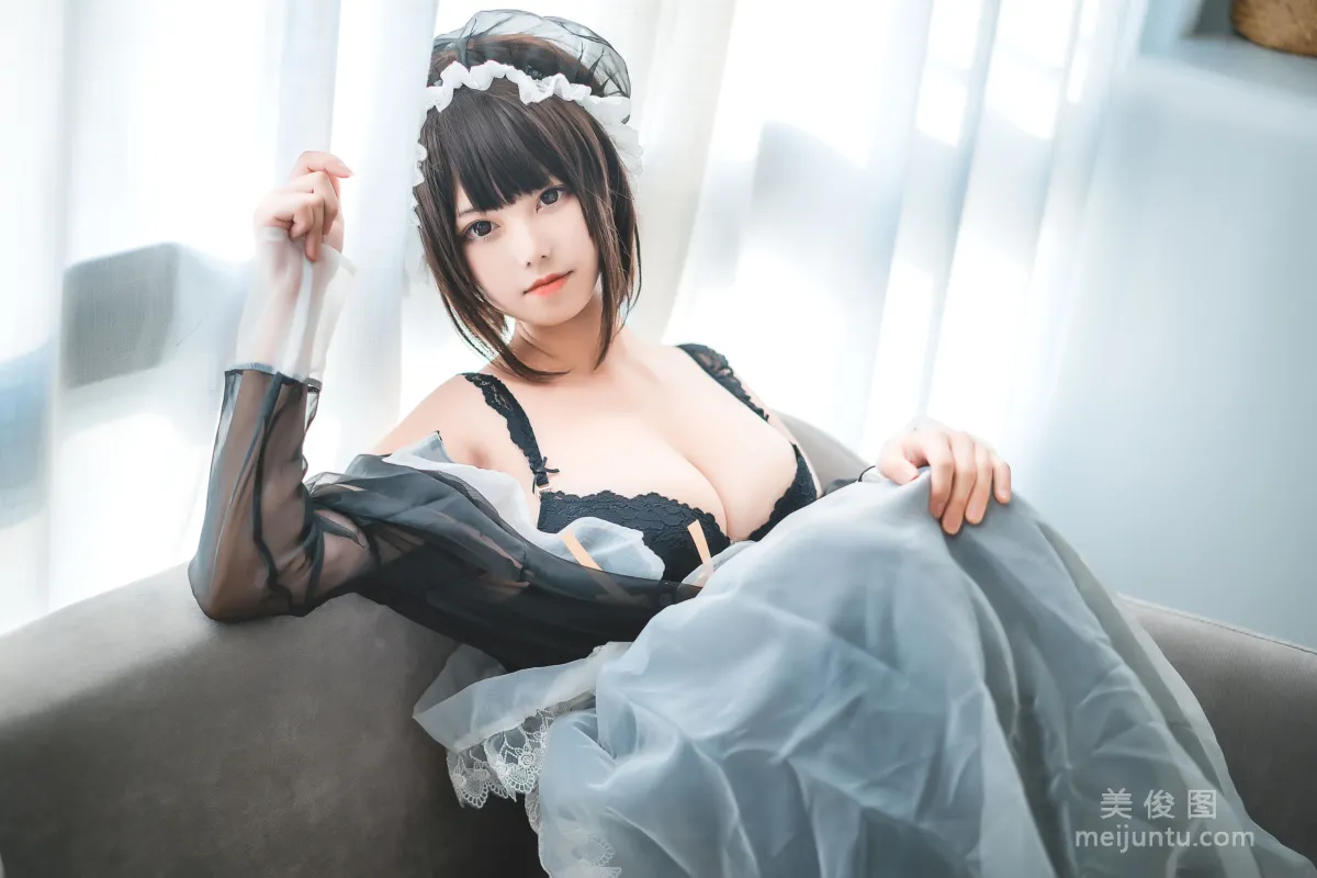 [美女Coser] 蜜汁猫裘 《透明女仆》 写真集18