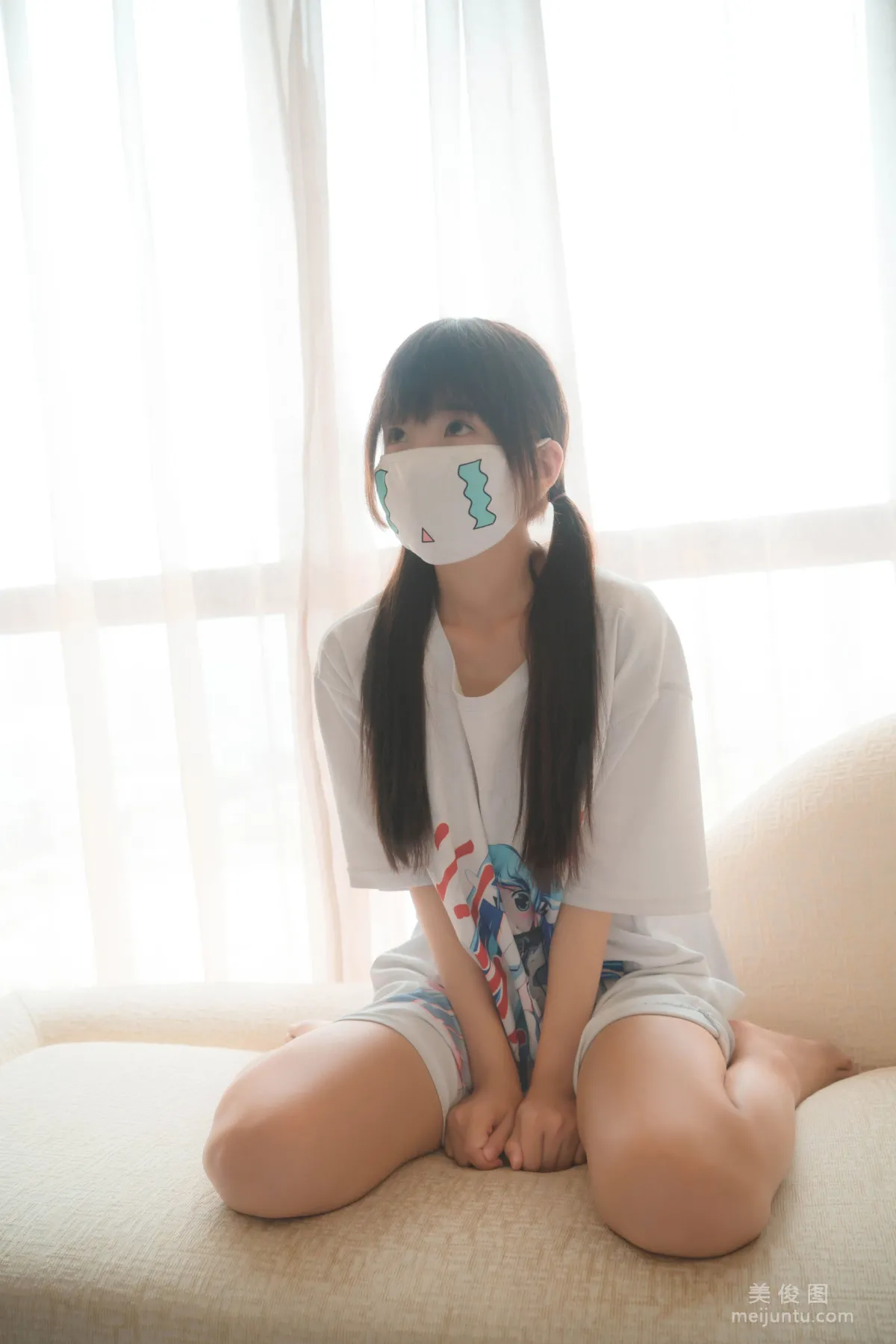[美女Coser] 禦子Yumiko 《口罩》 寫真集 18