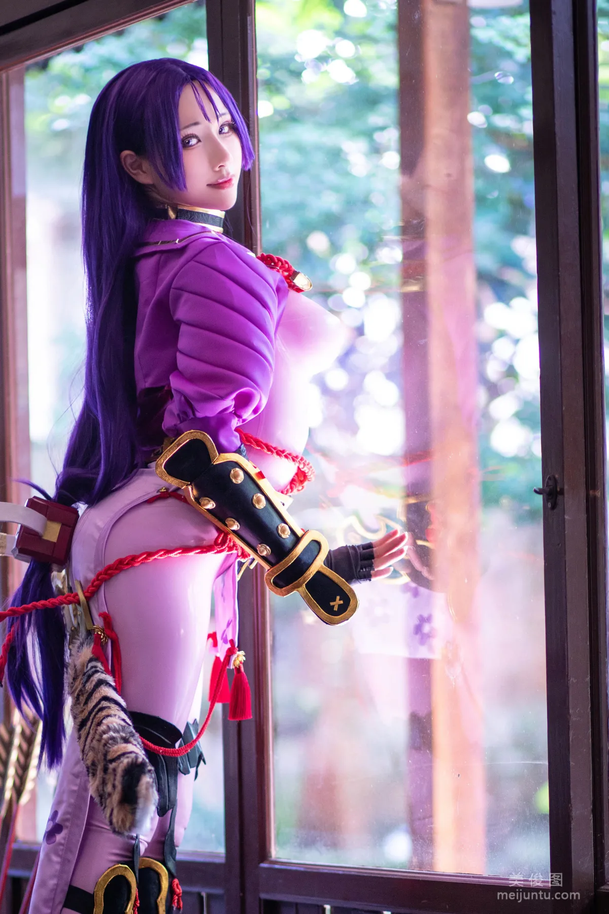 [網紅Coser] 雨波_HaneAme 《源賴光》 寫真集 17