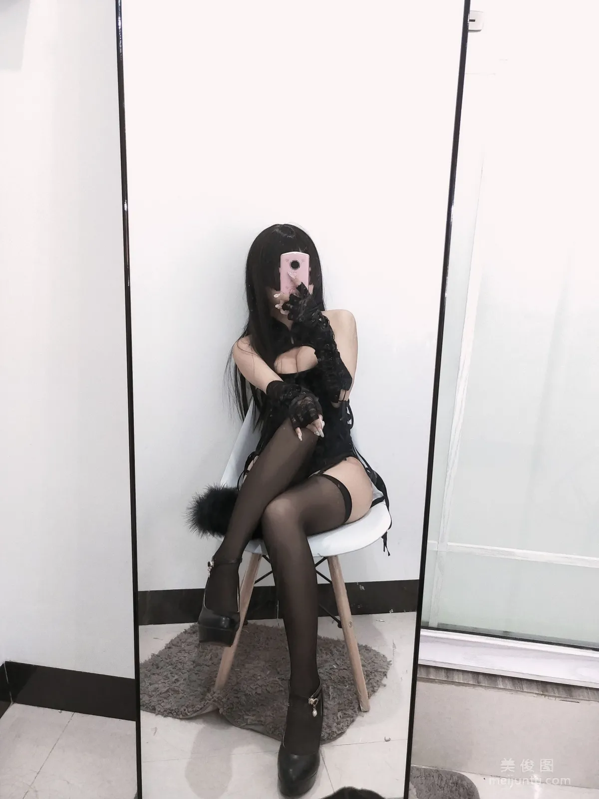 美少女鬼畜瑤 《黑色旗袍》 寫真集 51