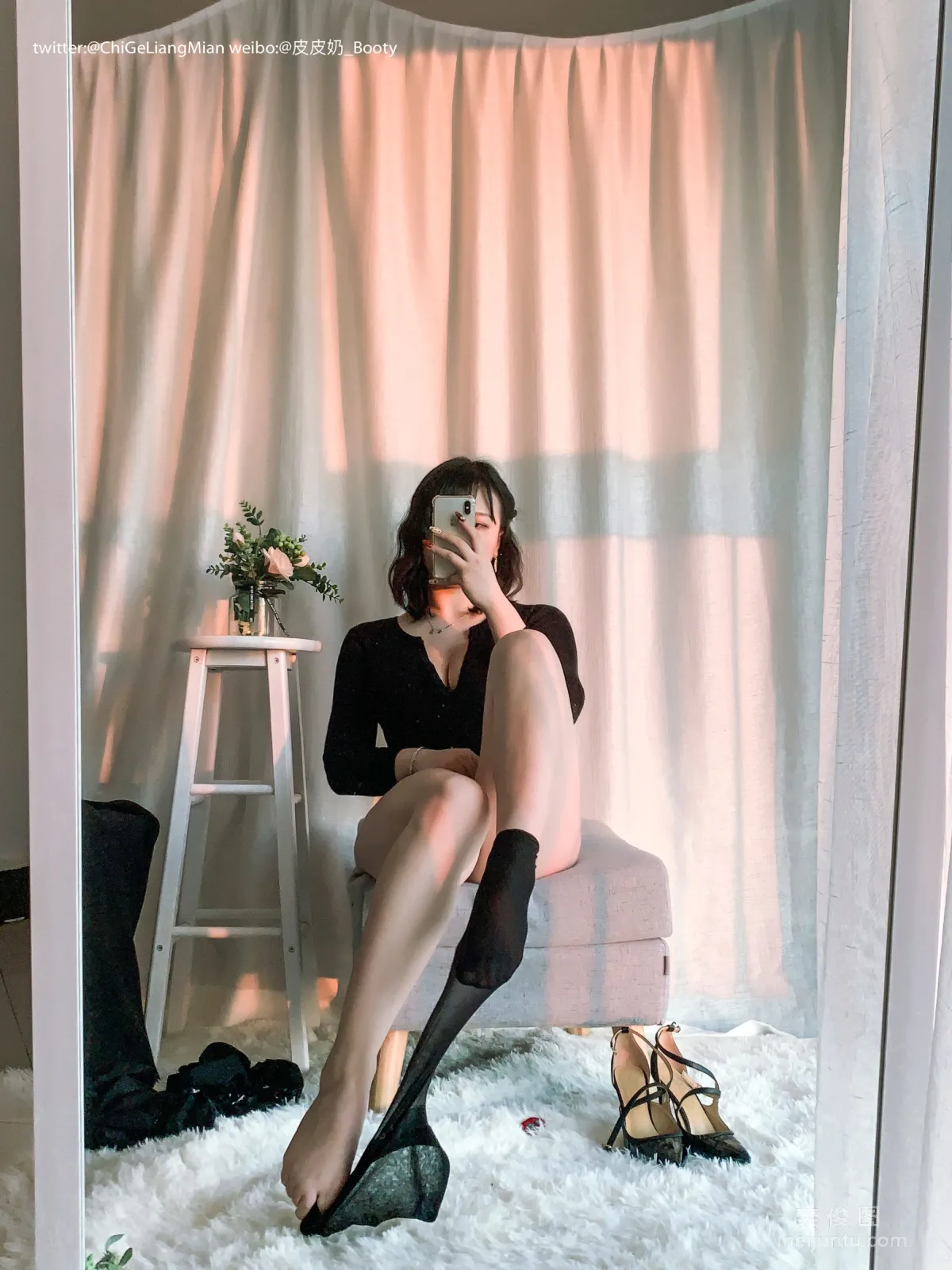 [美女Coser] 皮皮奶可可愛了啦 《黑色OL》 寫真集 118