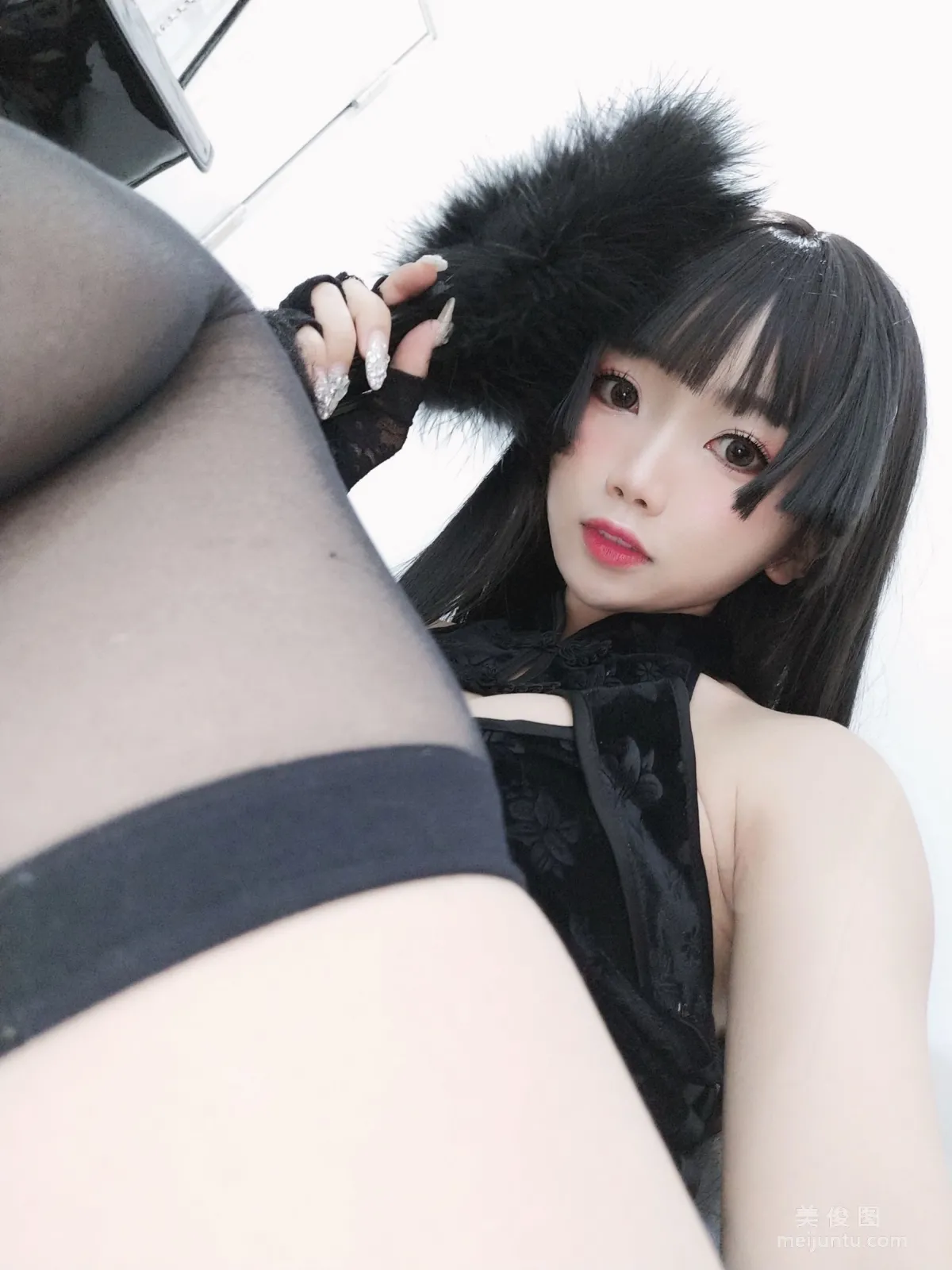 美少女鬼畜瑤 《黑色旗袍》 寫真集 49
