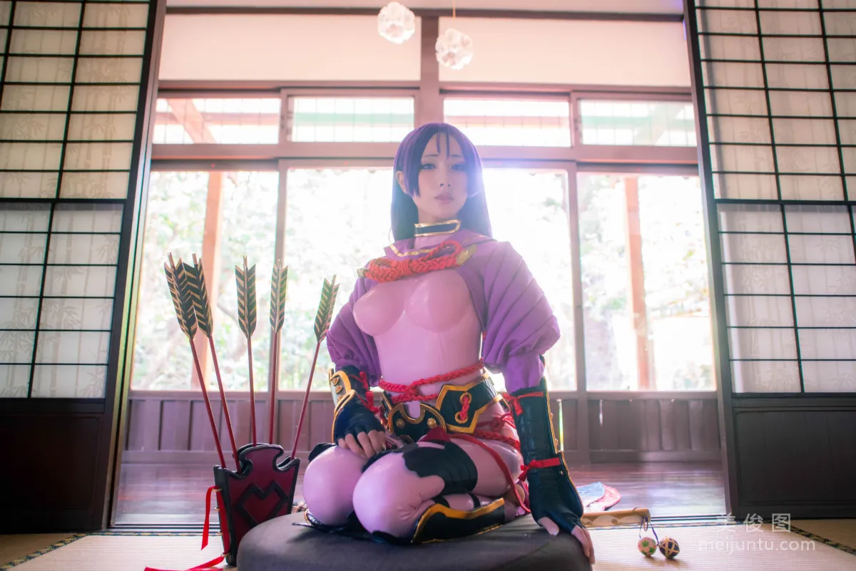 [網紅Coser] 雨波_HaneAme 《源賴光》 寫真集 1