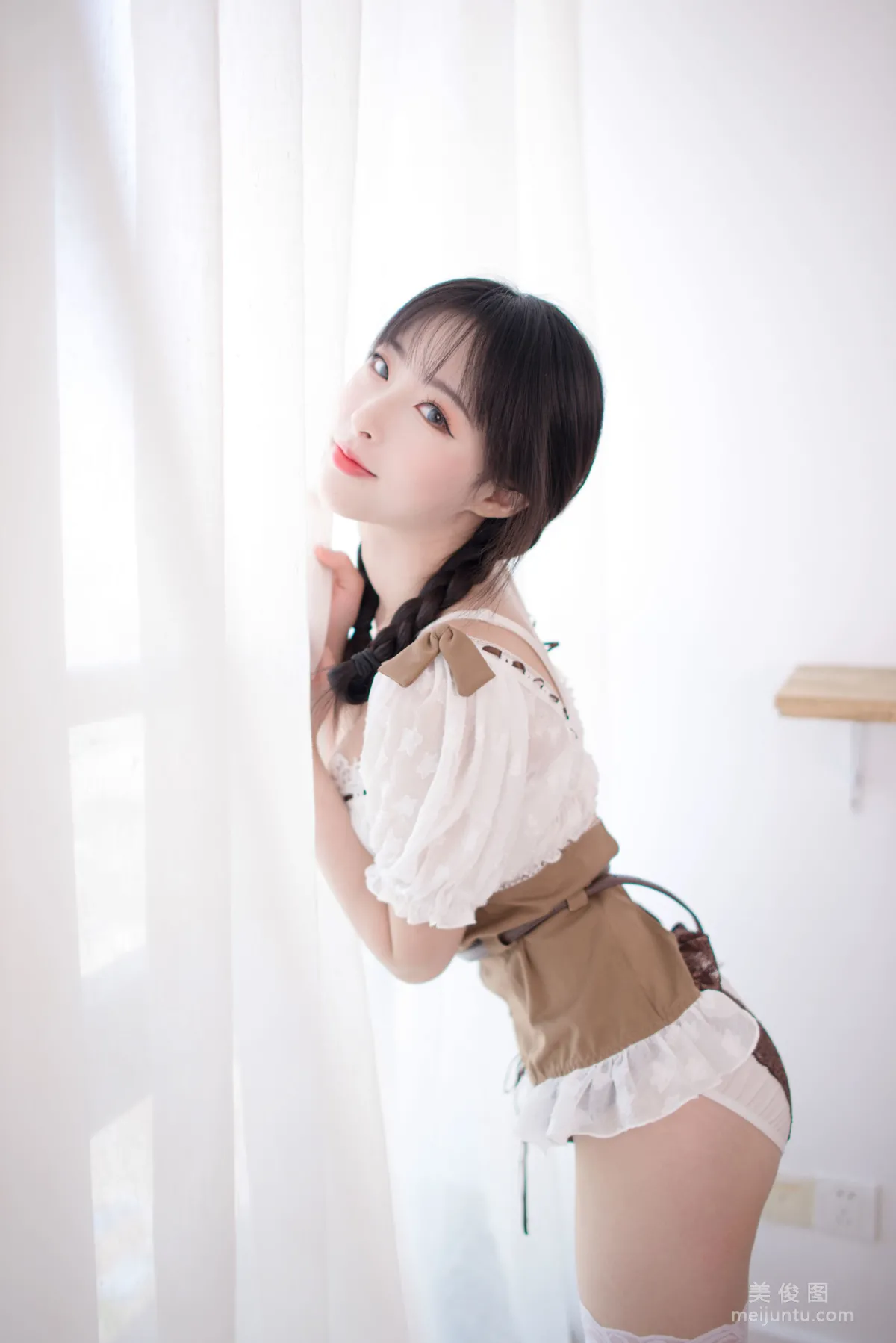 [美女Coser] 清水由乃 《73家複古歐式》 寫真集 13