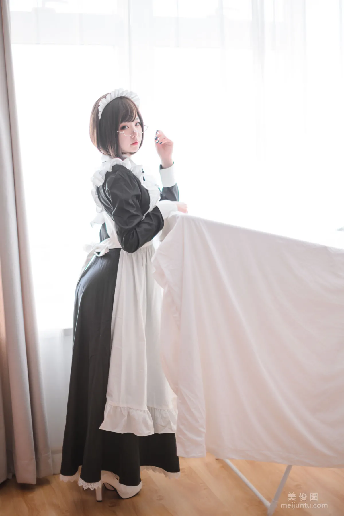 [美女Coser] 是青水 《女仆》 写真集5