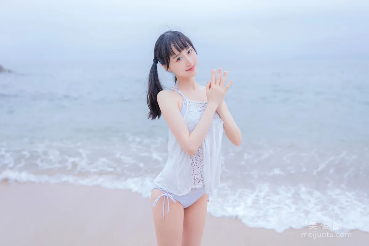 [美女Coser] 木綿綿OwO 《海邊白色比基尼》 寫真集 9