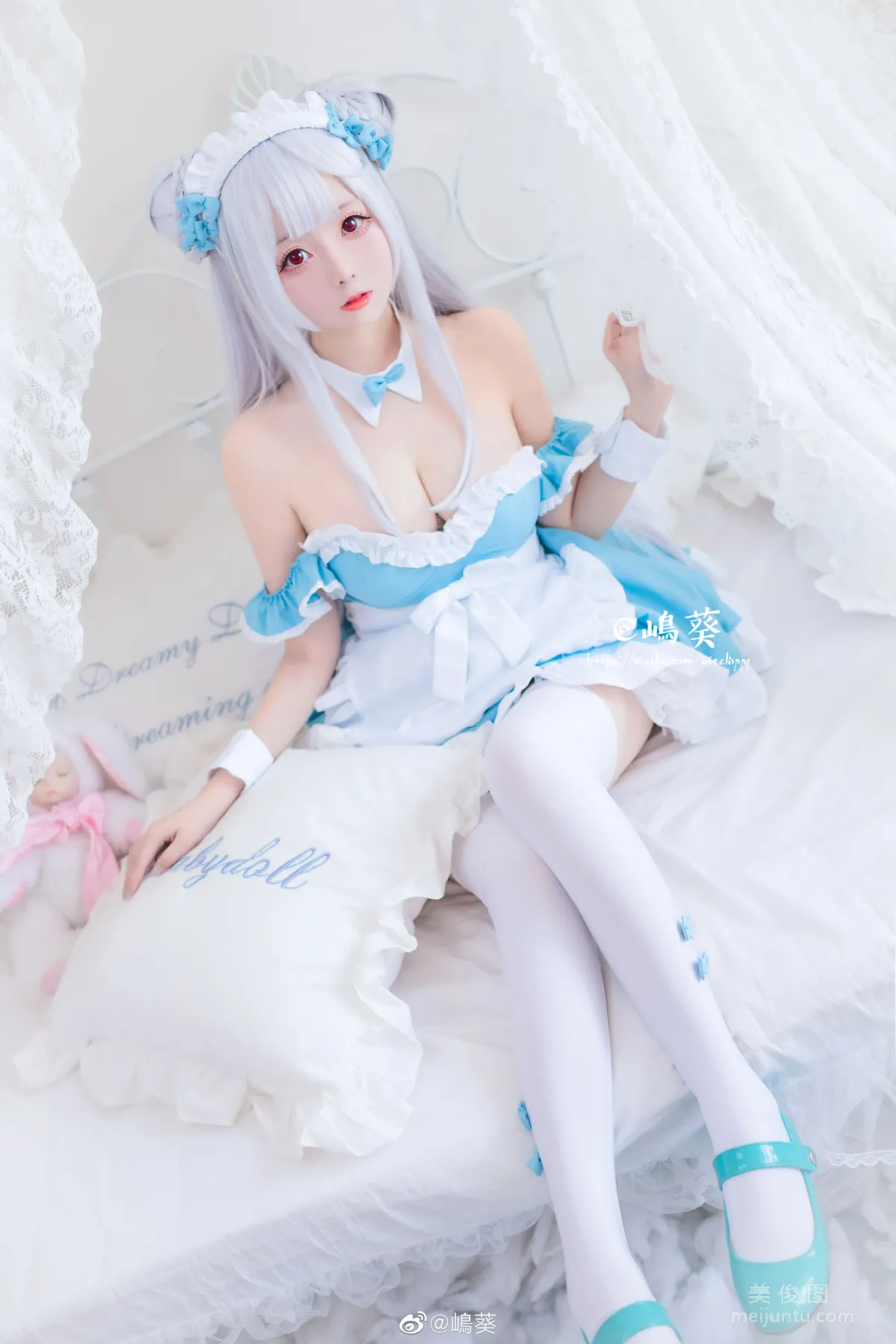 微博美女Coser嶋葵 《小天鹅女仆》 写真集10
