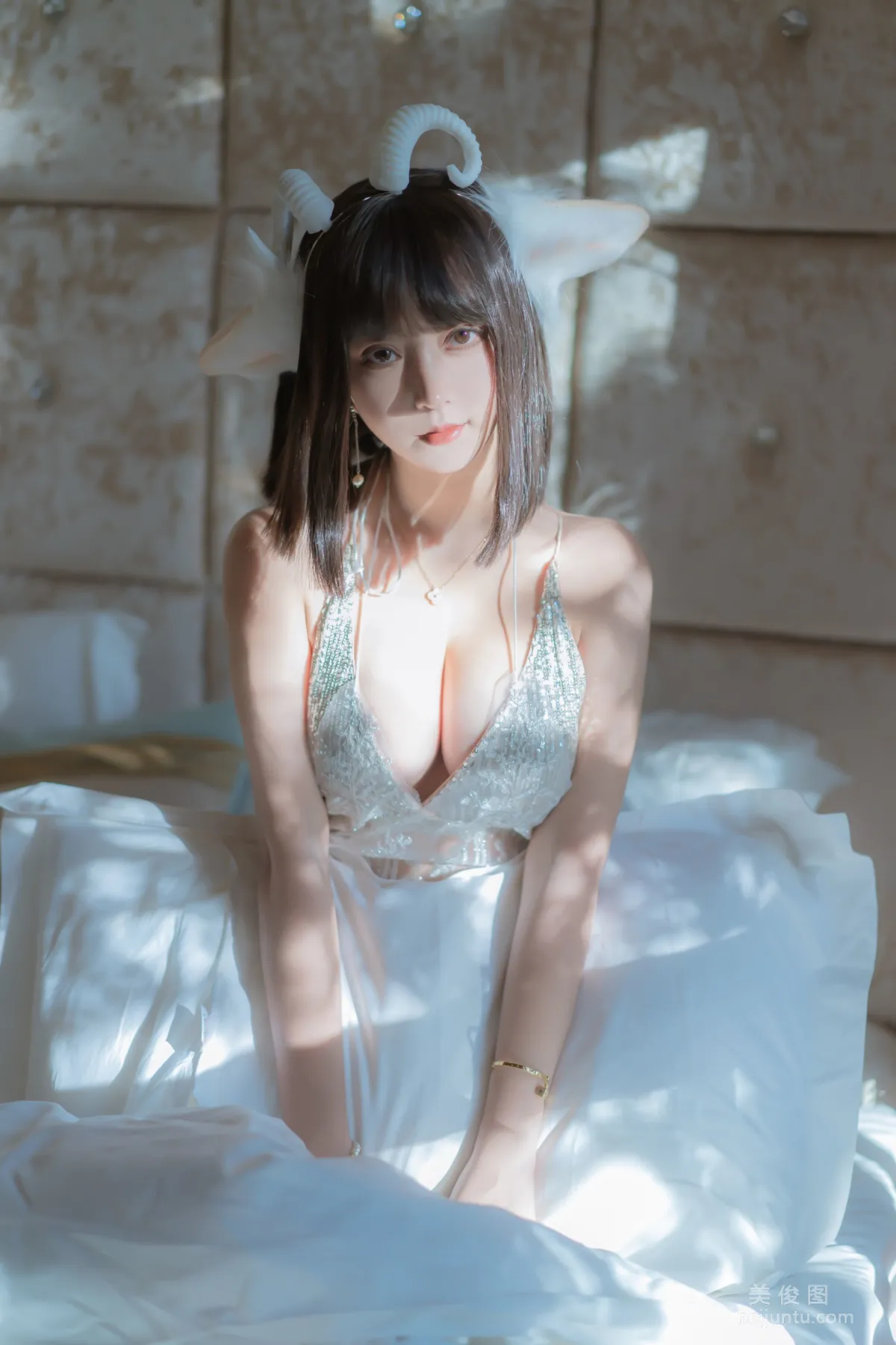 米線線sama 《喵小羊》 寫真集 56