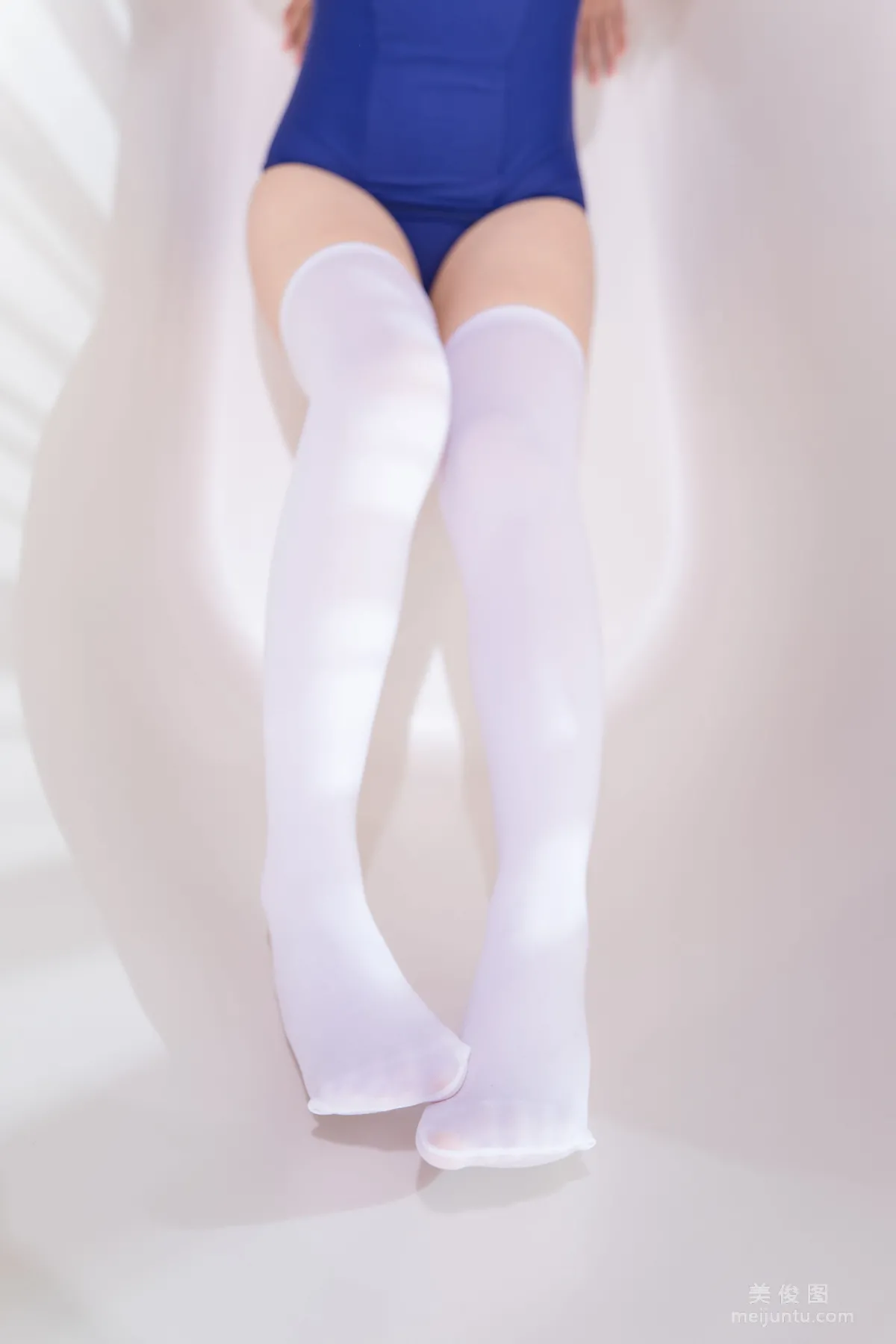 蘿莉Coser神楽坂真冬 《水の形》 寫真集 21