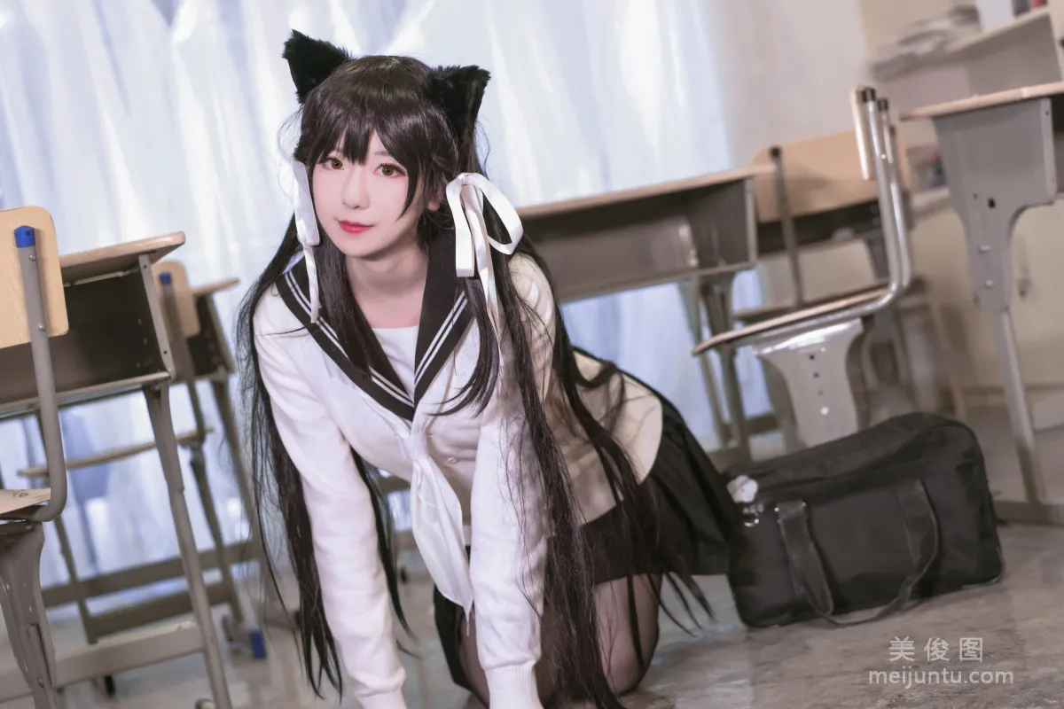 [美女Coser] 弥音音ww 《爱宕校服》 写真集9