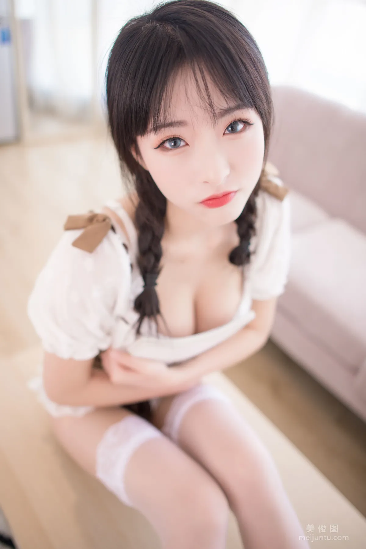[美女Coser] 清水由乃 《73家複古歐式》 寫真集 10
