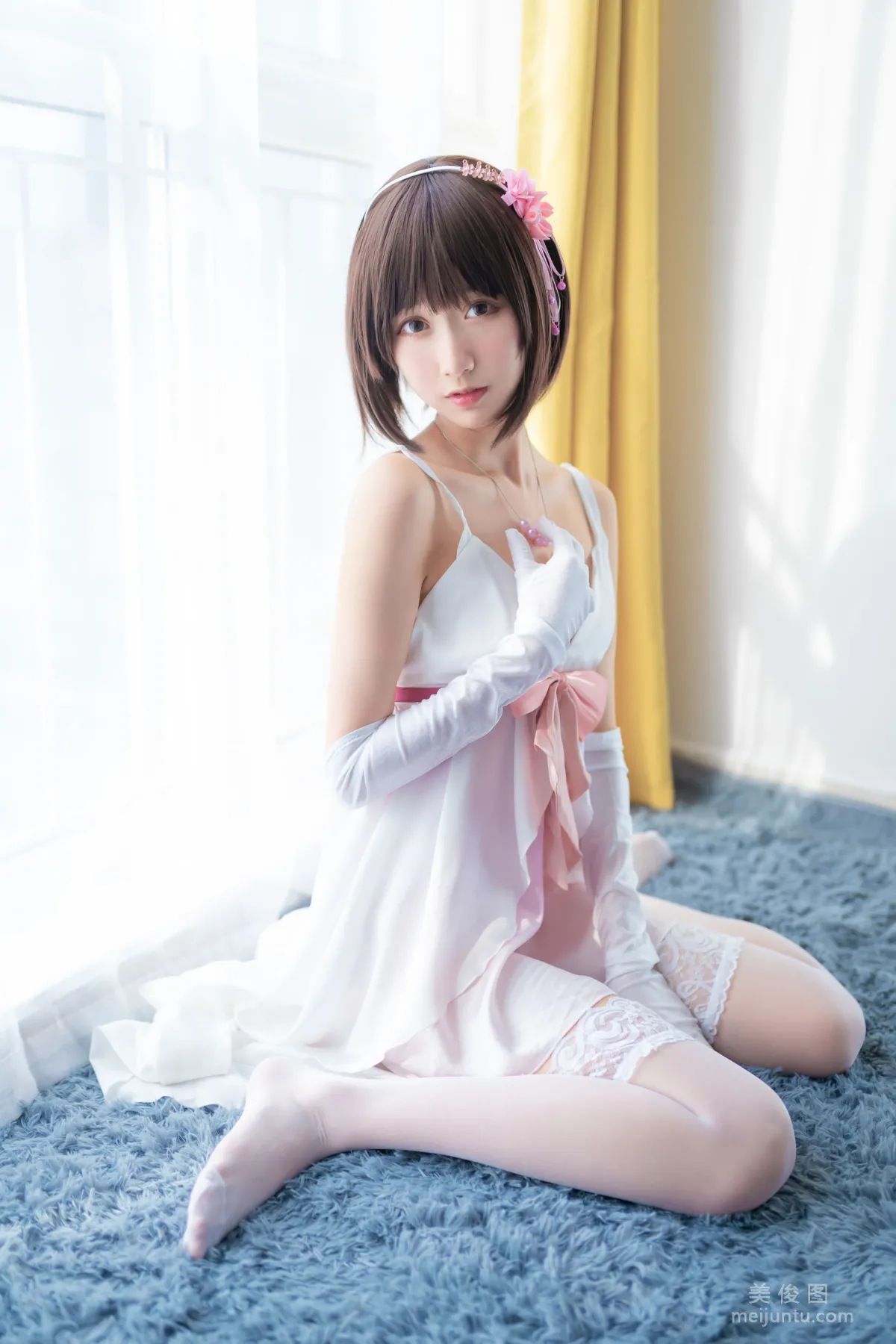 木綿綿OwO 《加藤惠 禮服》 寫真集 18