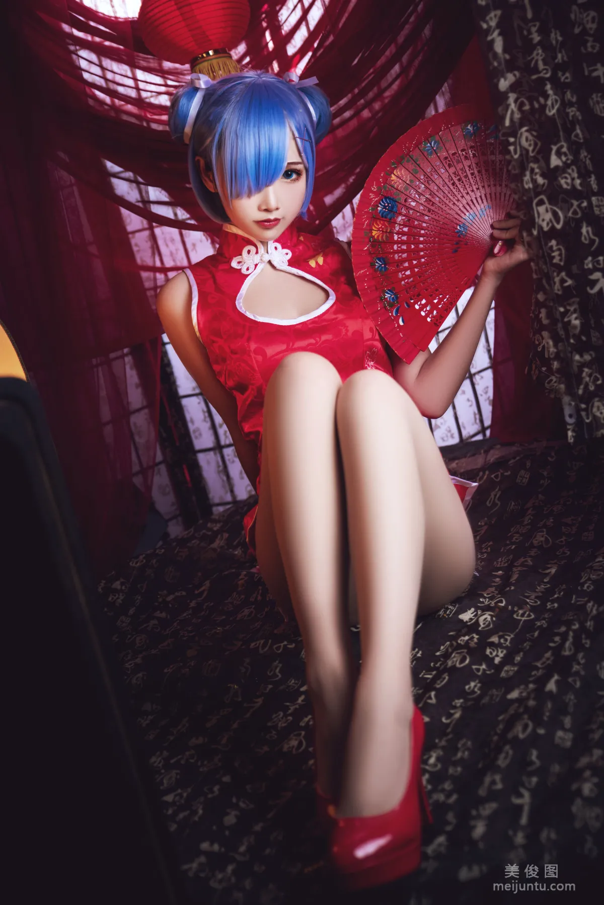 [美女Coser] 面饼仙儿 《雷姆旗袍》 写真集1