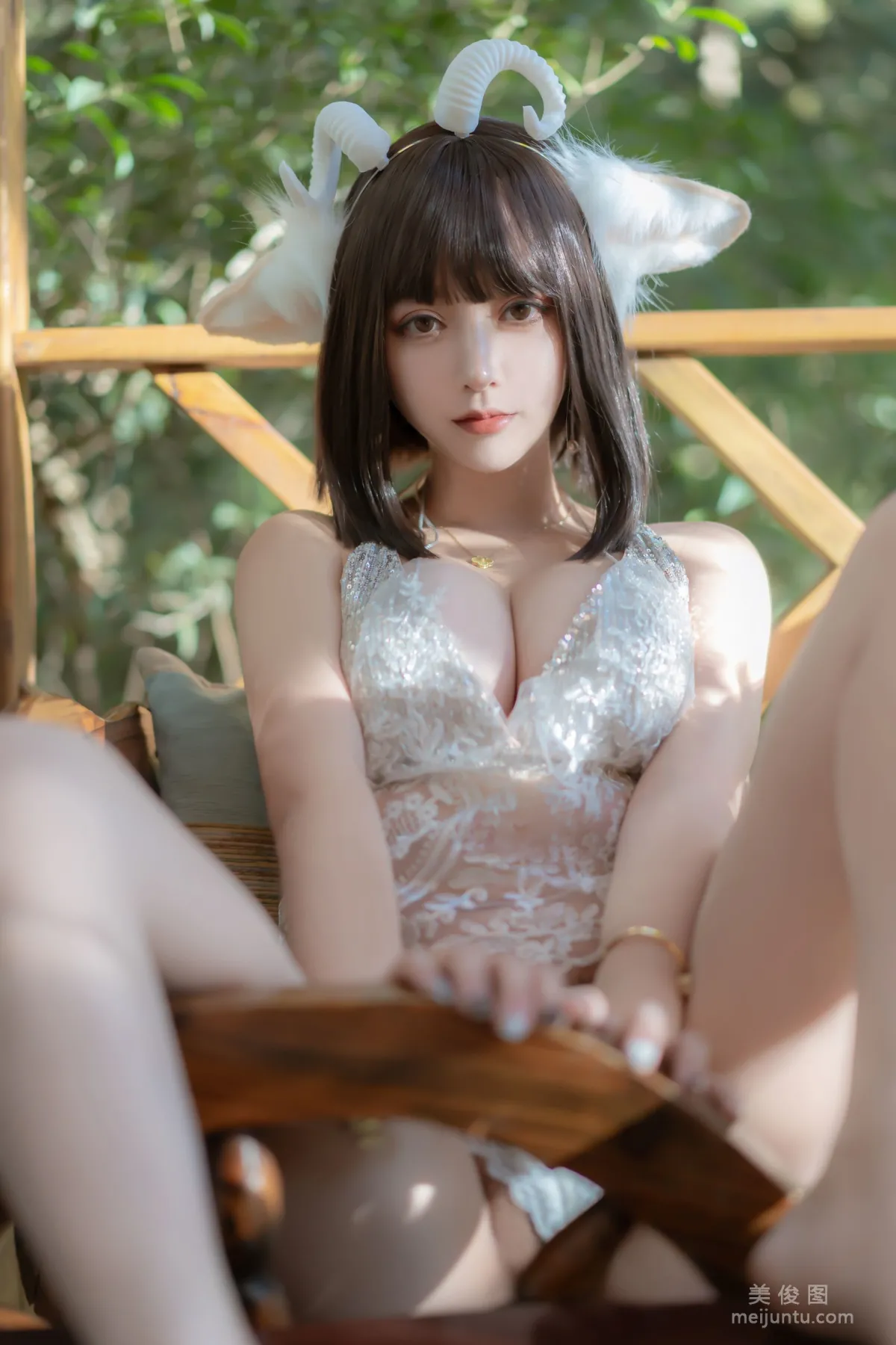 米線線sama 《喵小羊》 寫真集 40