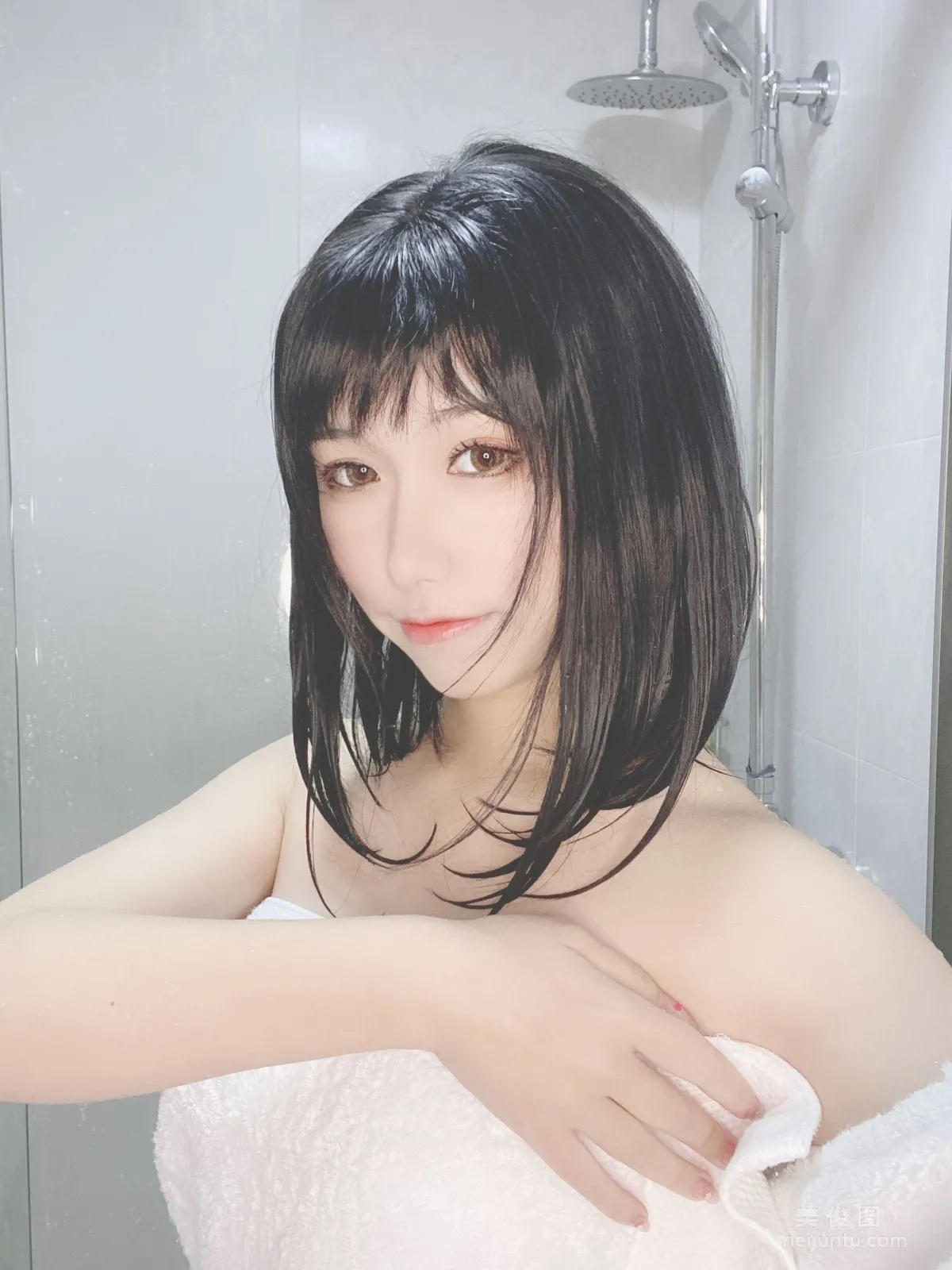 Coser芋圓侑子SJ 《人妻圍裙》 寫真集 77