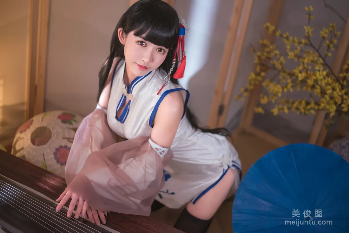 [Coser美女] 鳗魚霏兒 《碧藍華裳 逸仙》 寫真集 5