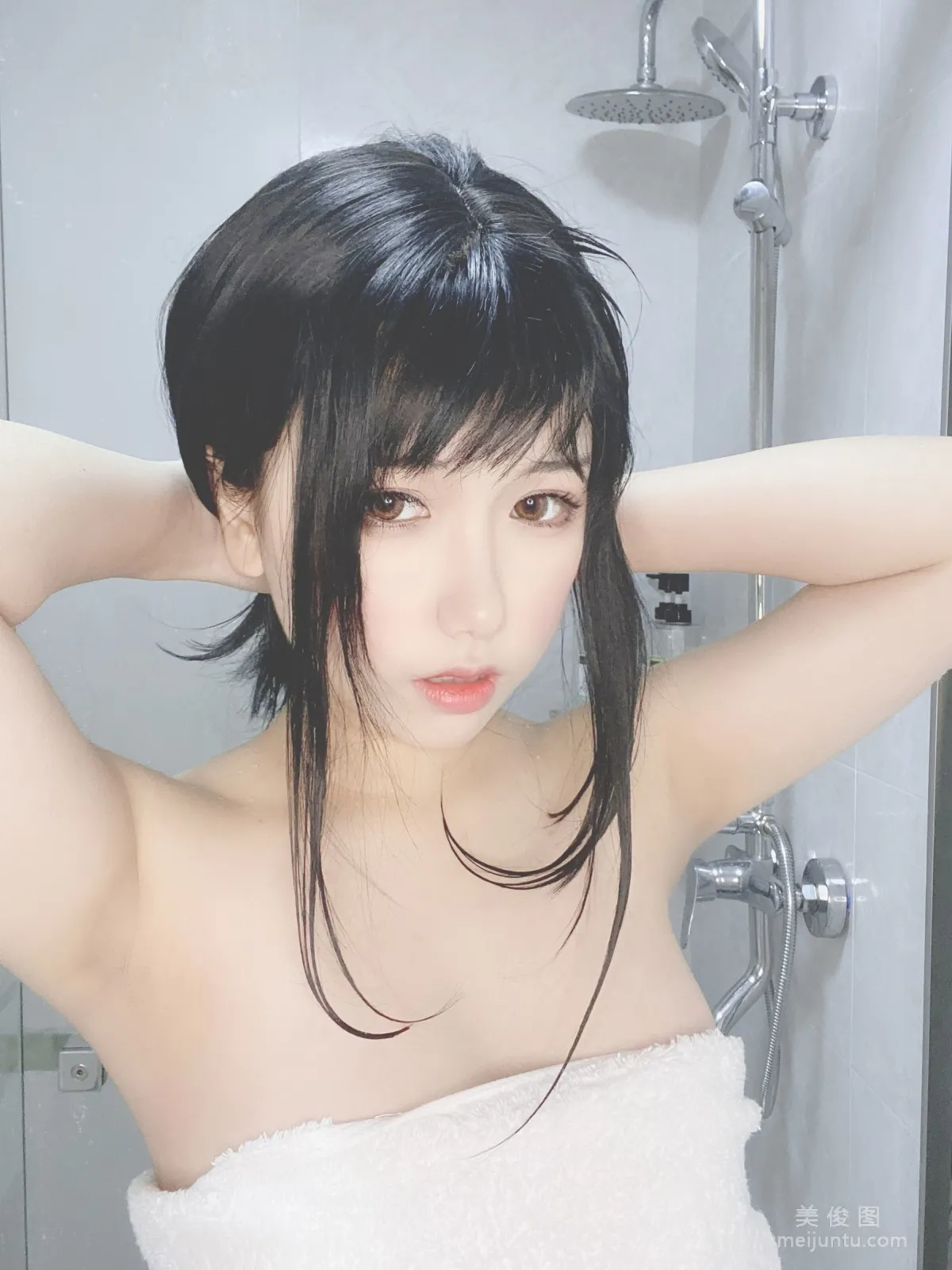 Coser芋圓侑子SJ 《人妻圍裙》 寫真集 86