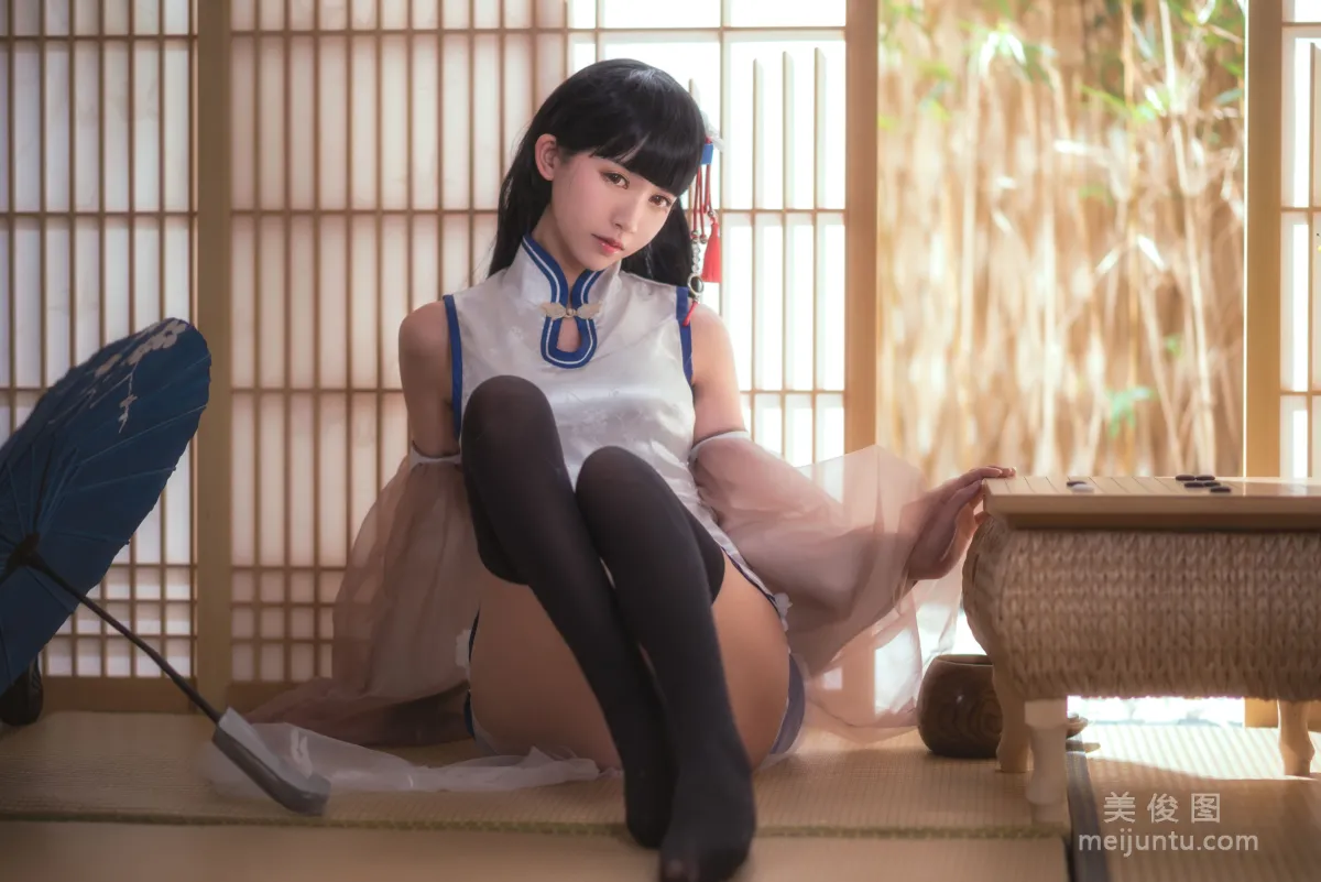[Coser美女] 鳗魚霏兒 《碧藍華裳 逸仙》 寫真集 10