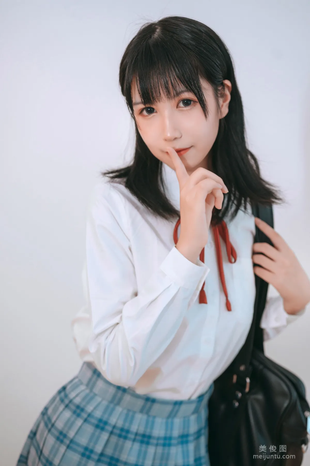 [網紅Coser] 逐月su 《女兒的朋友》 寫真集 9