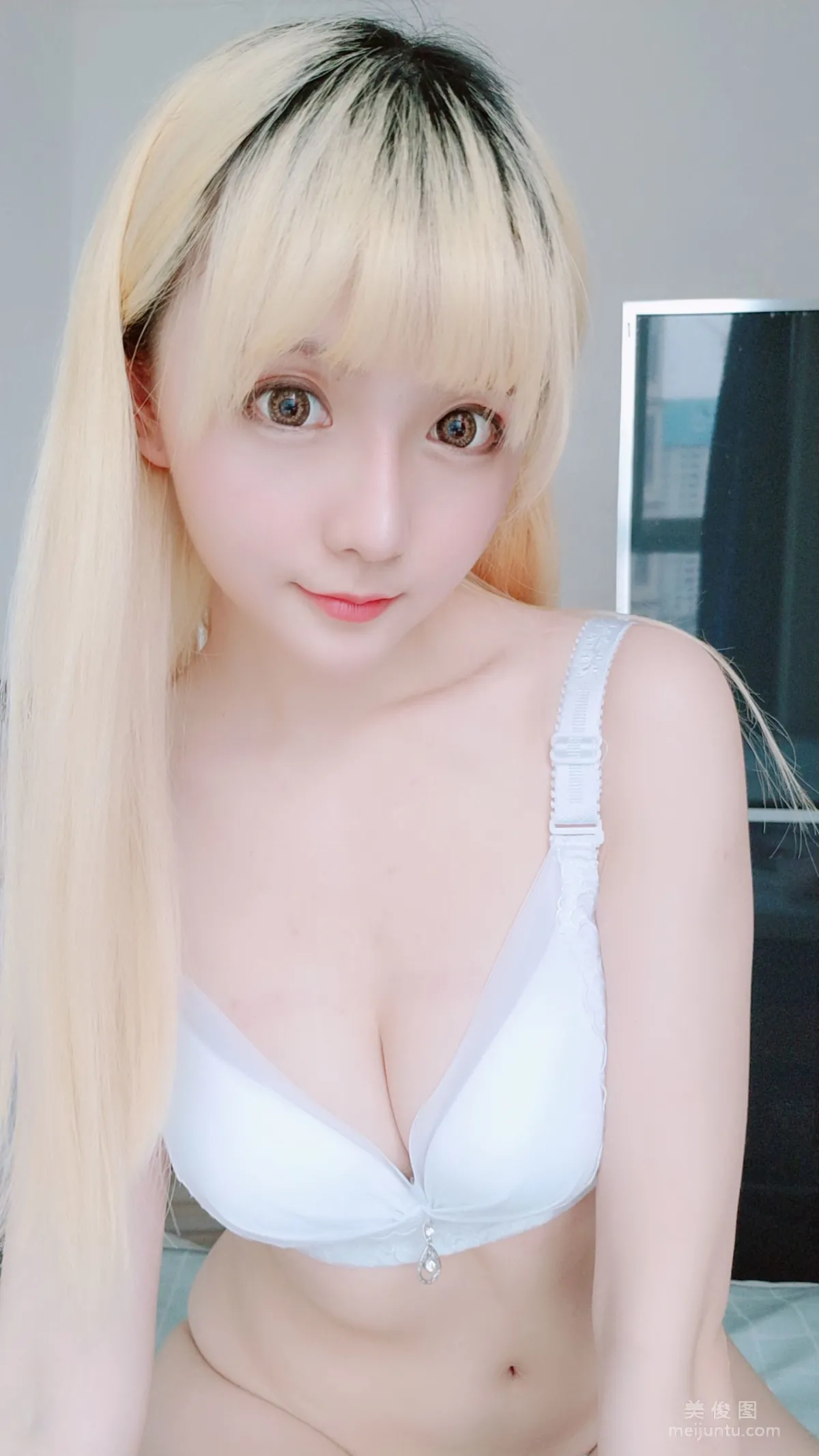 [網紅Coser] 星之遲遲 《體操服》 寫真集 10