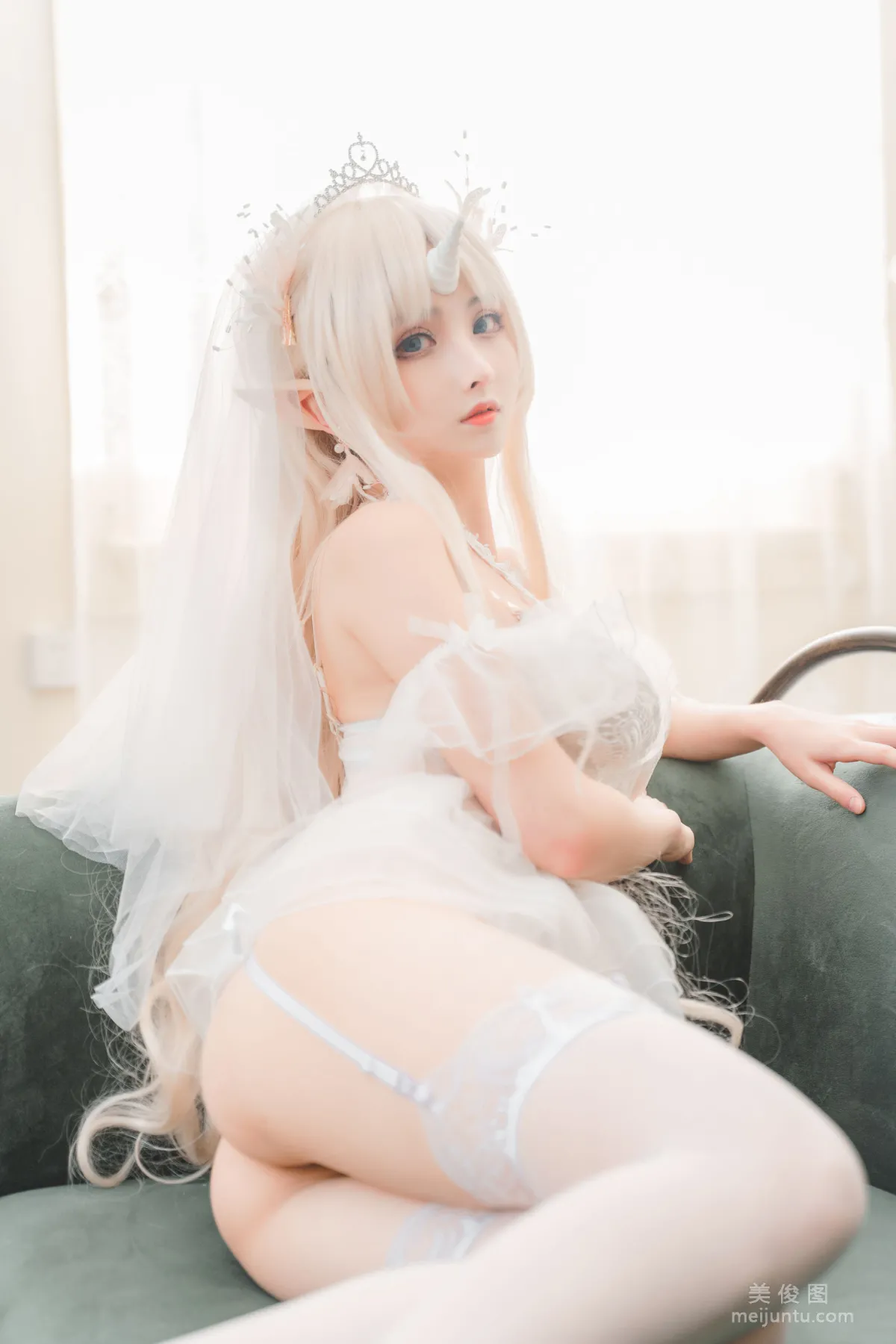 [網紅美女Coser] rioko涼涼子 《獨角獸》 寫真集 24