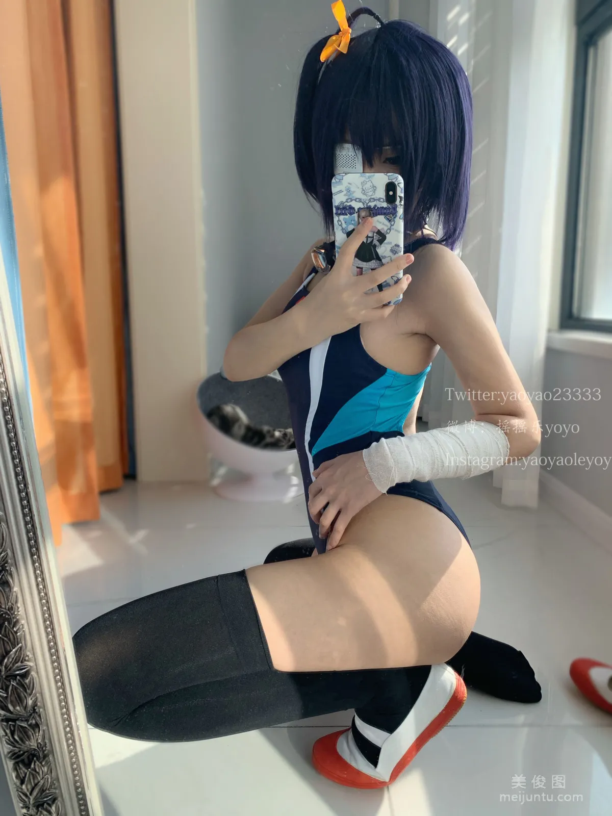 [美女Coser] 搖搖樂yoyo 《六花》 寫真集 23