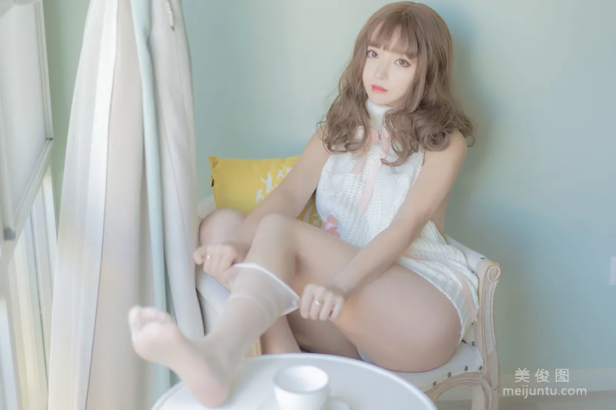 [美女Coser] 米線線sama 《毛衣》 寫真集 28