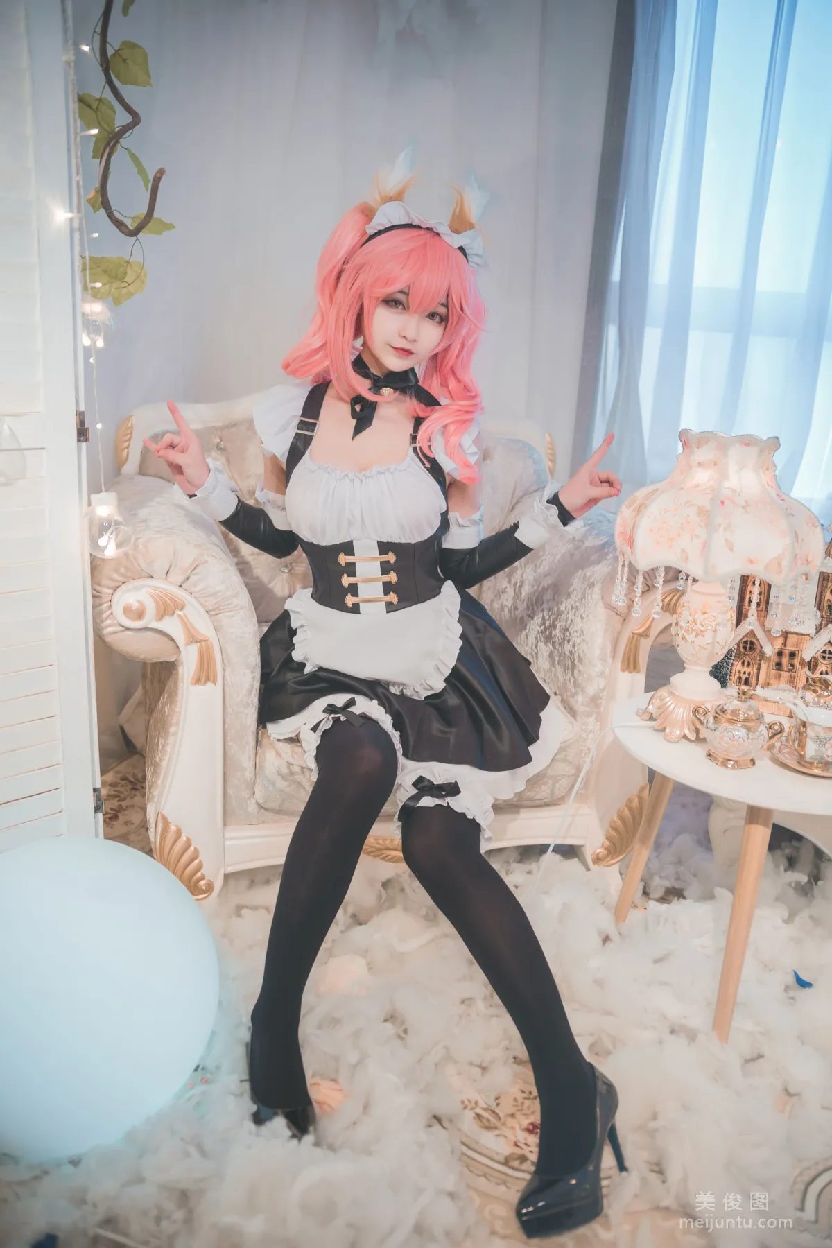 美女Coser鐵闆燒鬼舞w 《玉藻前女仆》 寫真集 1