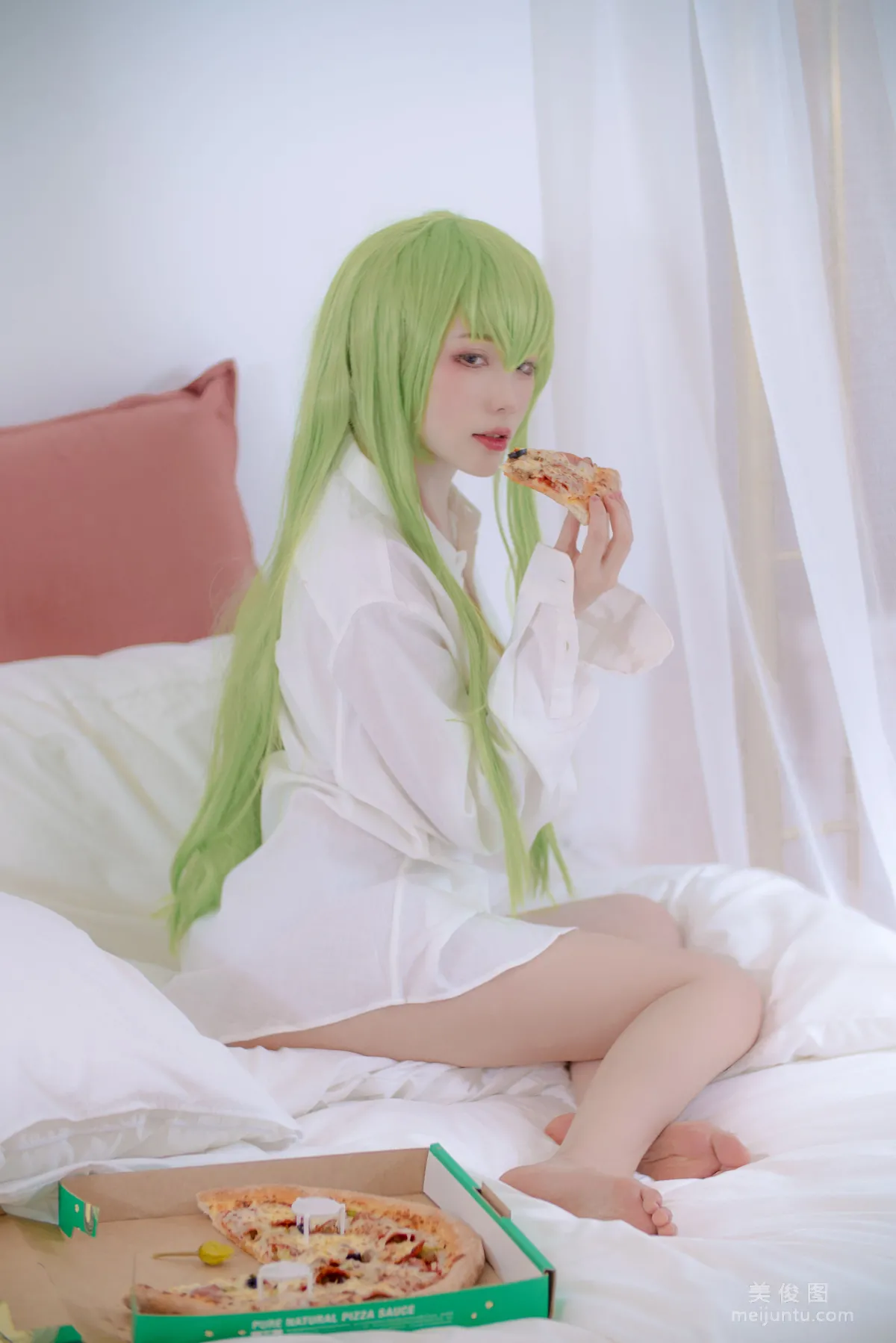 [美女Coser] 起司块wii 《白衬衣》 写真集3