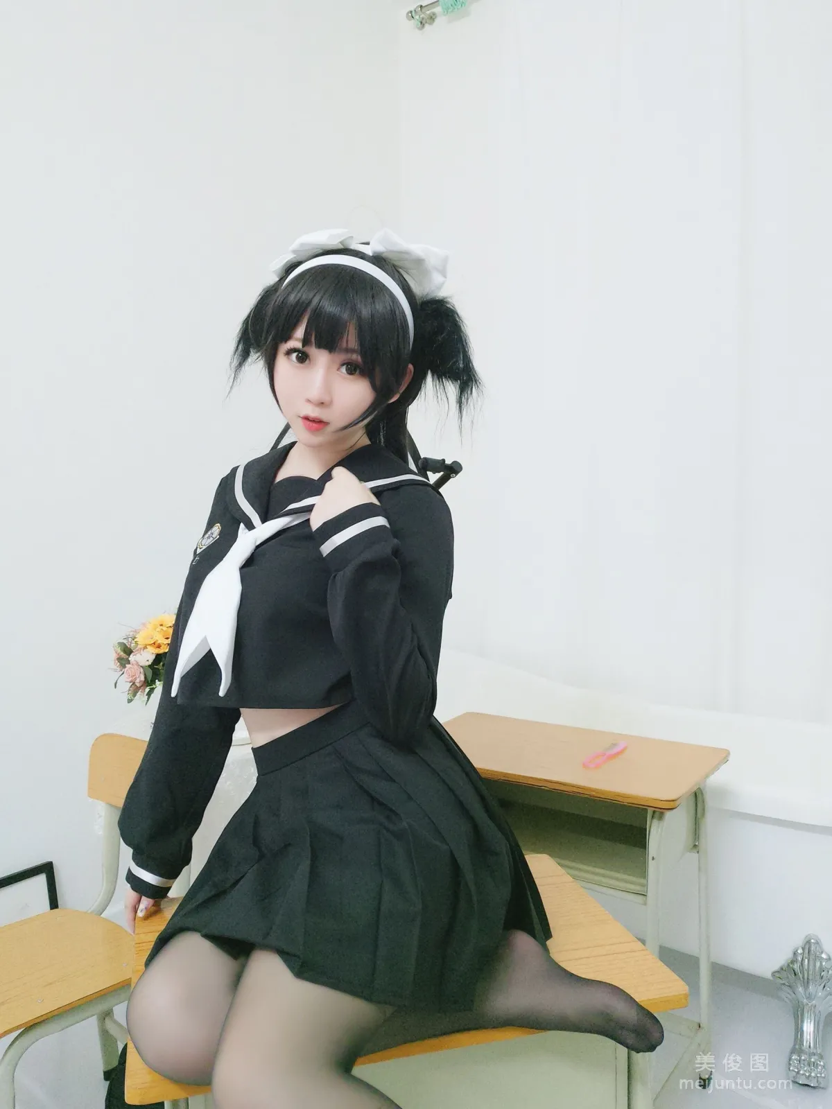 [美女Coser] 是依酱呀 《爱岩》 写真集5