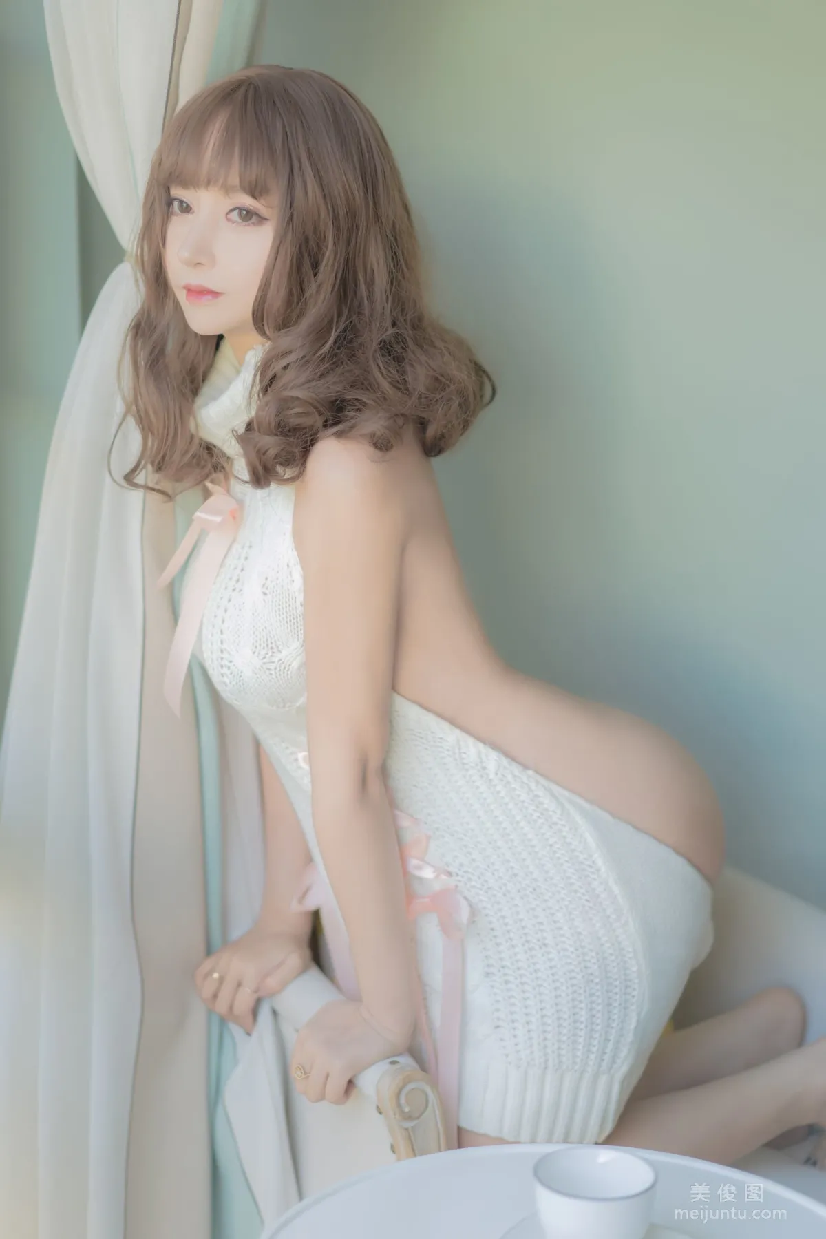[美女Coser] 米線線sama 《毛衣》 寫真集 30