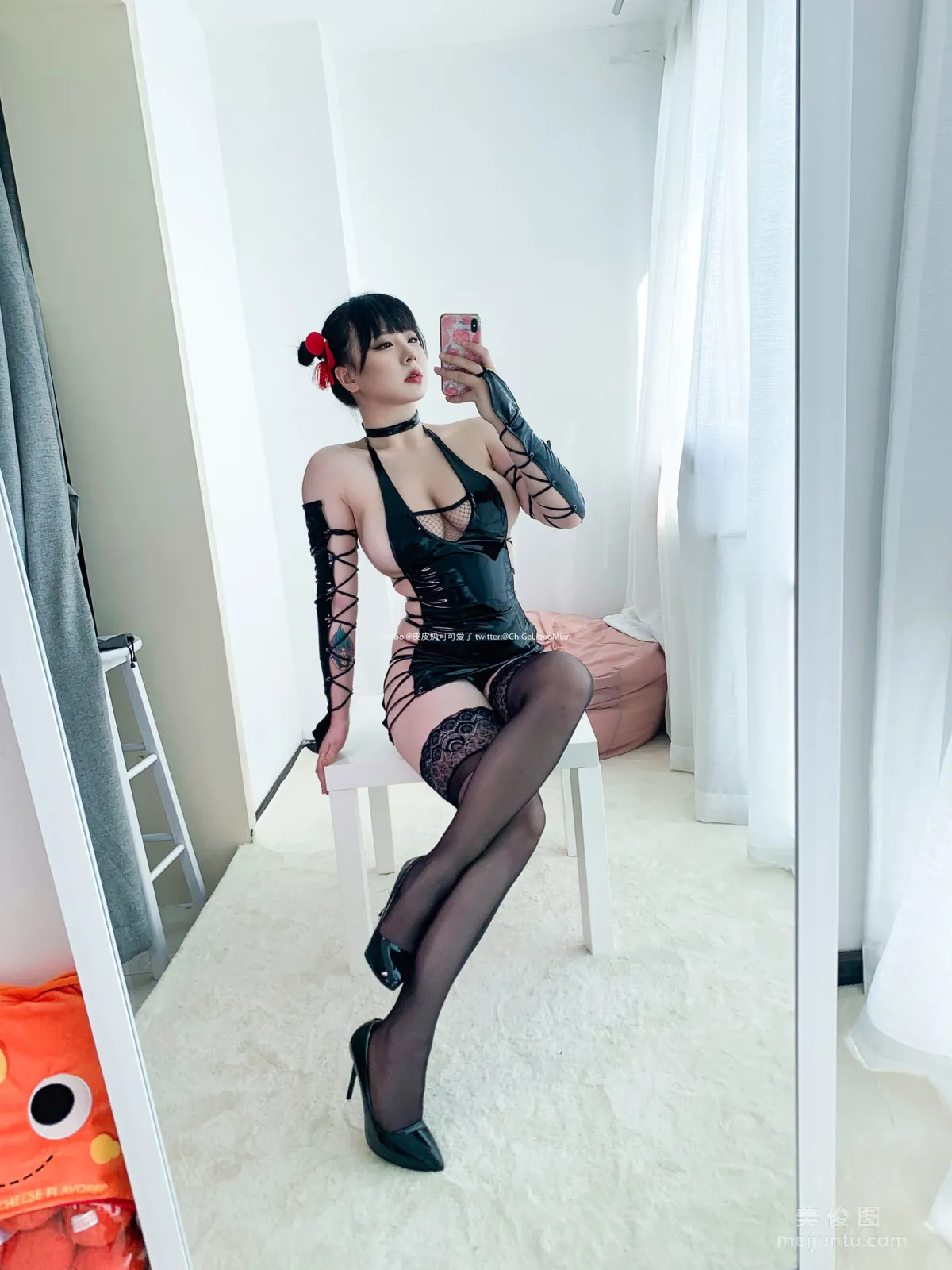 皮皮奶可可愛了啦 《忍者皮衣》 寫真集 10
