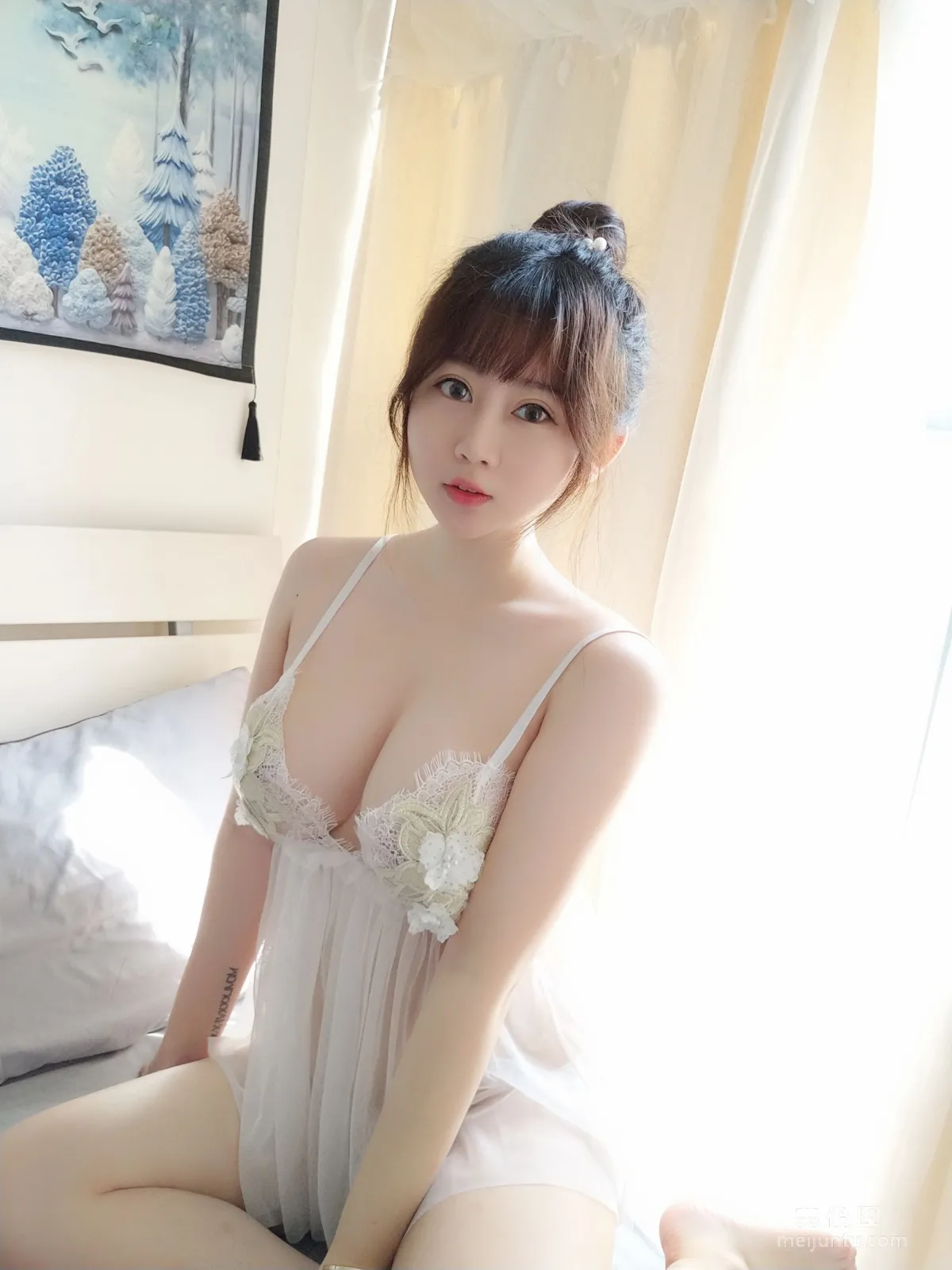 [美女Coser] 是依酱呀 《蕾丝内衣》 写真集1