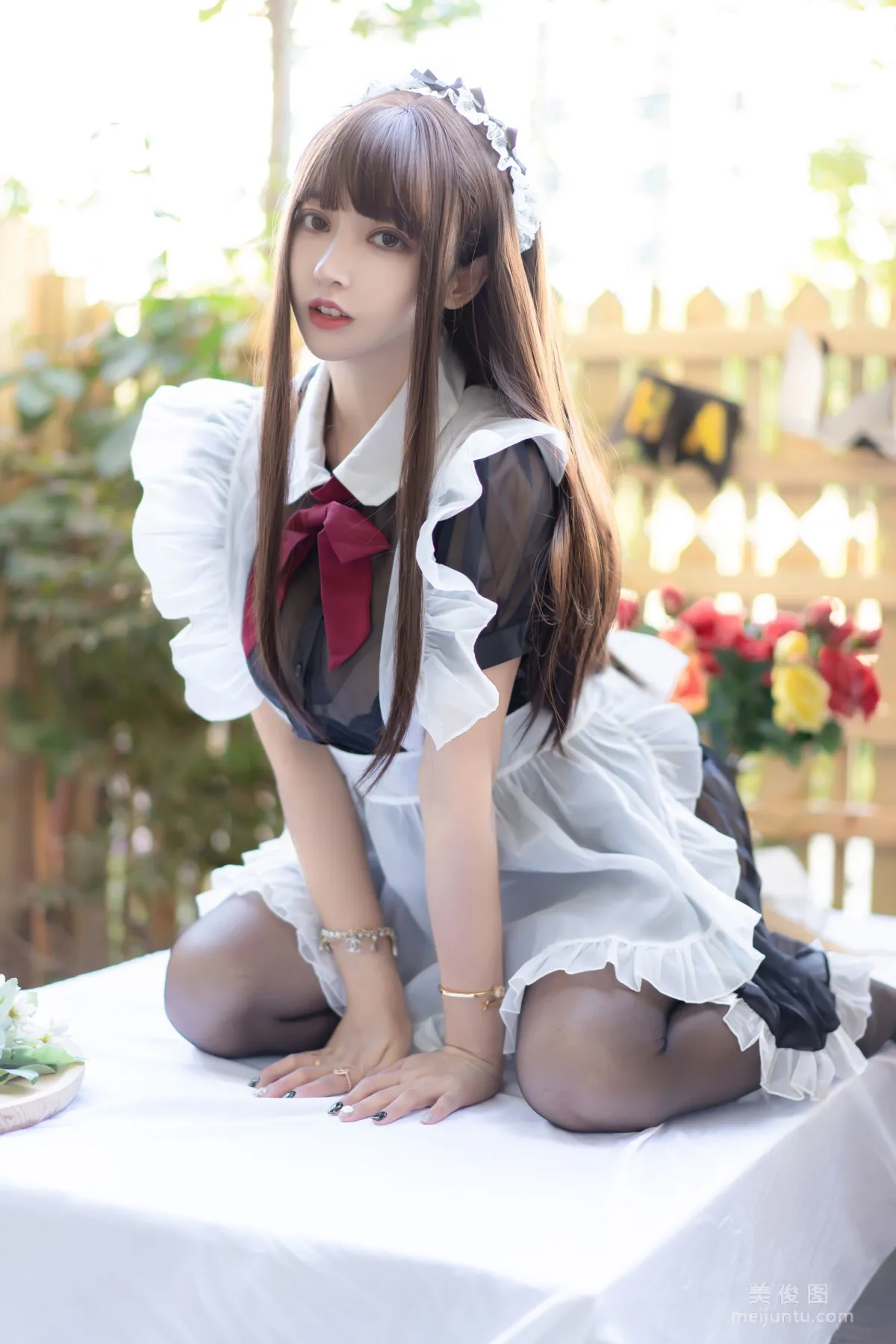 [美女Coser] 米線線sama 《透明女仆》 寫真集 25