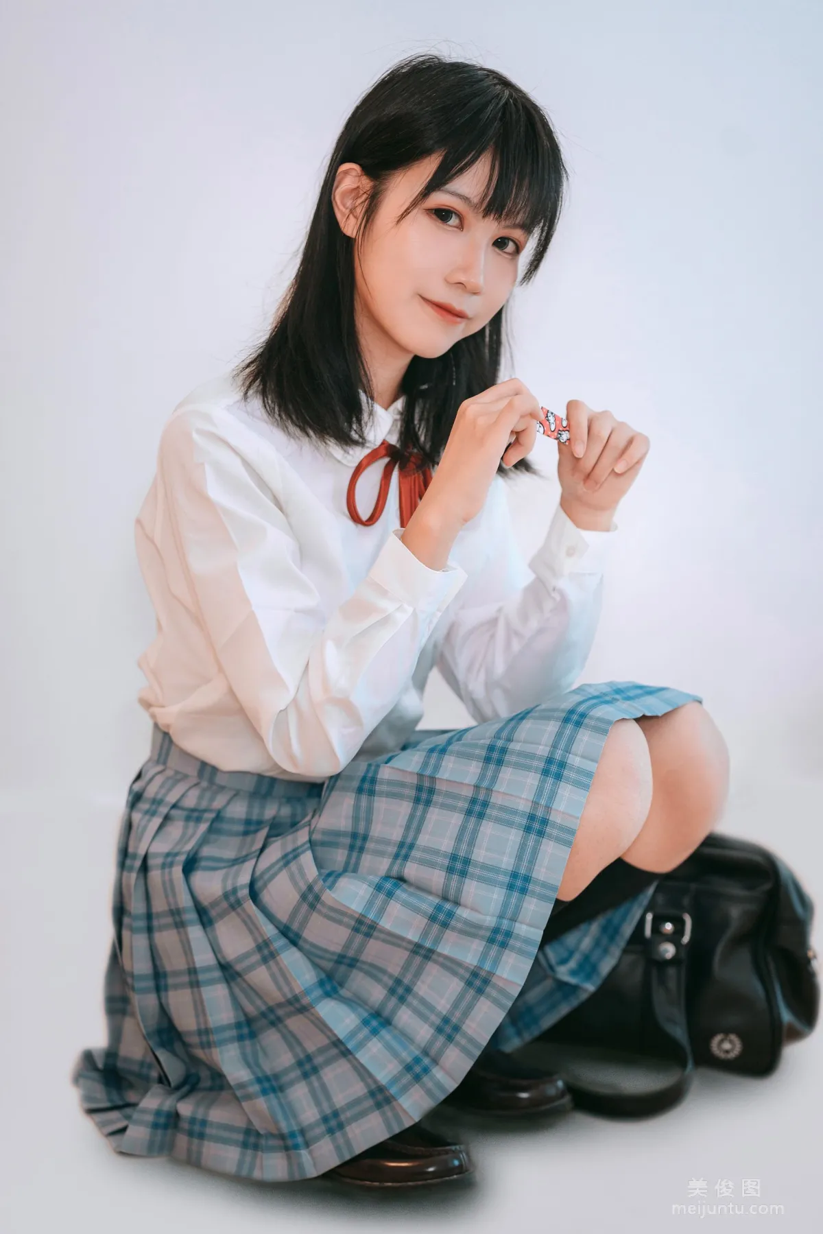 [網紅Coser] 逐月su 《女兒的朋友》 寫真集 10