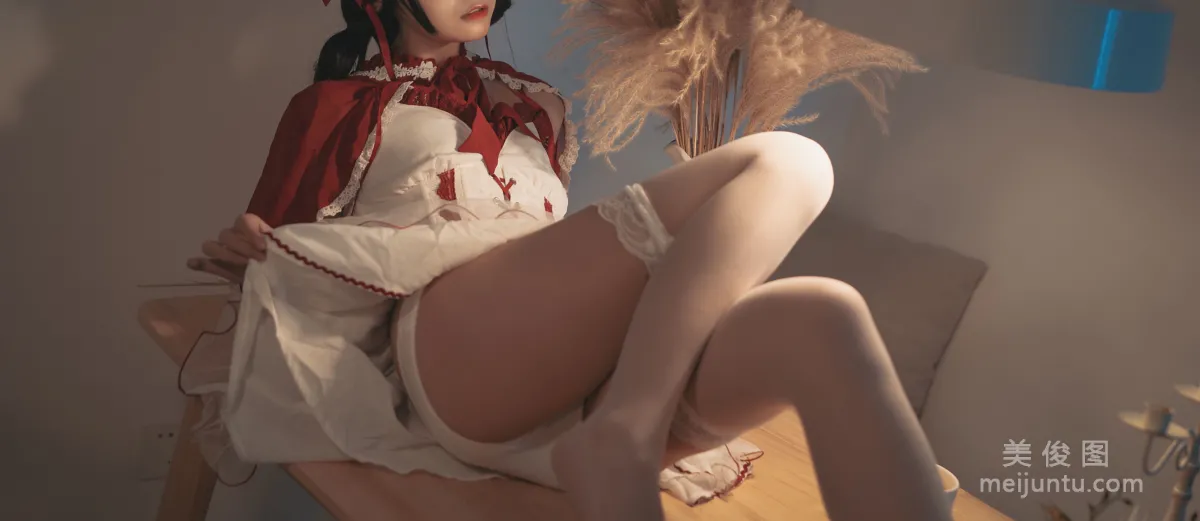 [網紅Coser] 逐月su 《小紅帽》 寫真集 12