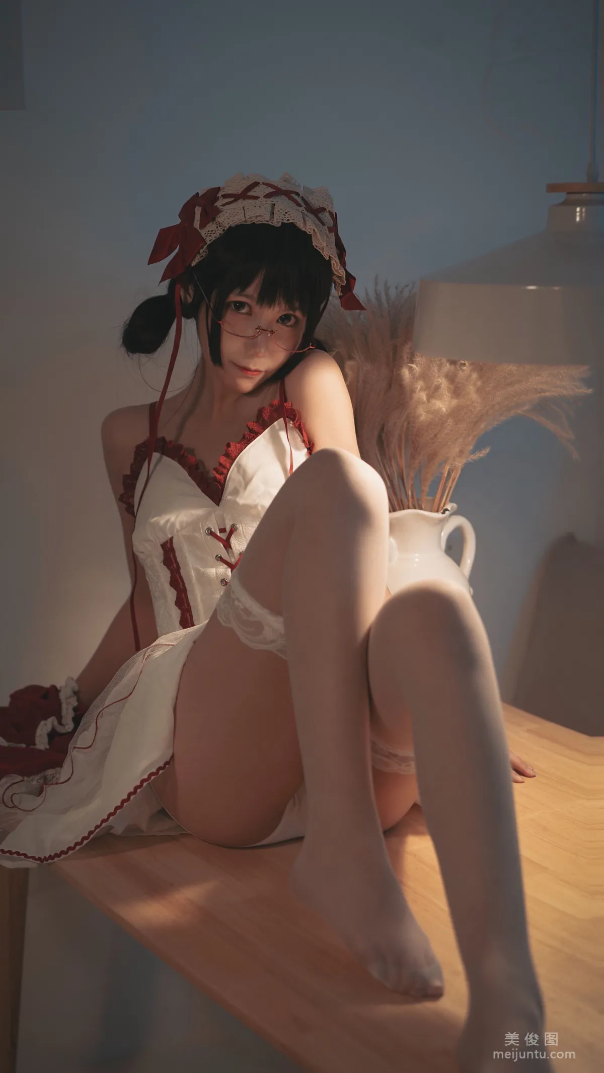 [網紅Coser] 逐月su 《小紅帽》 寫真集 8