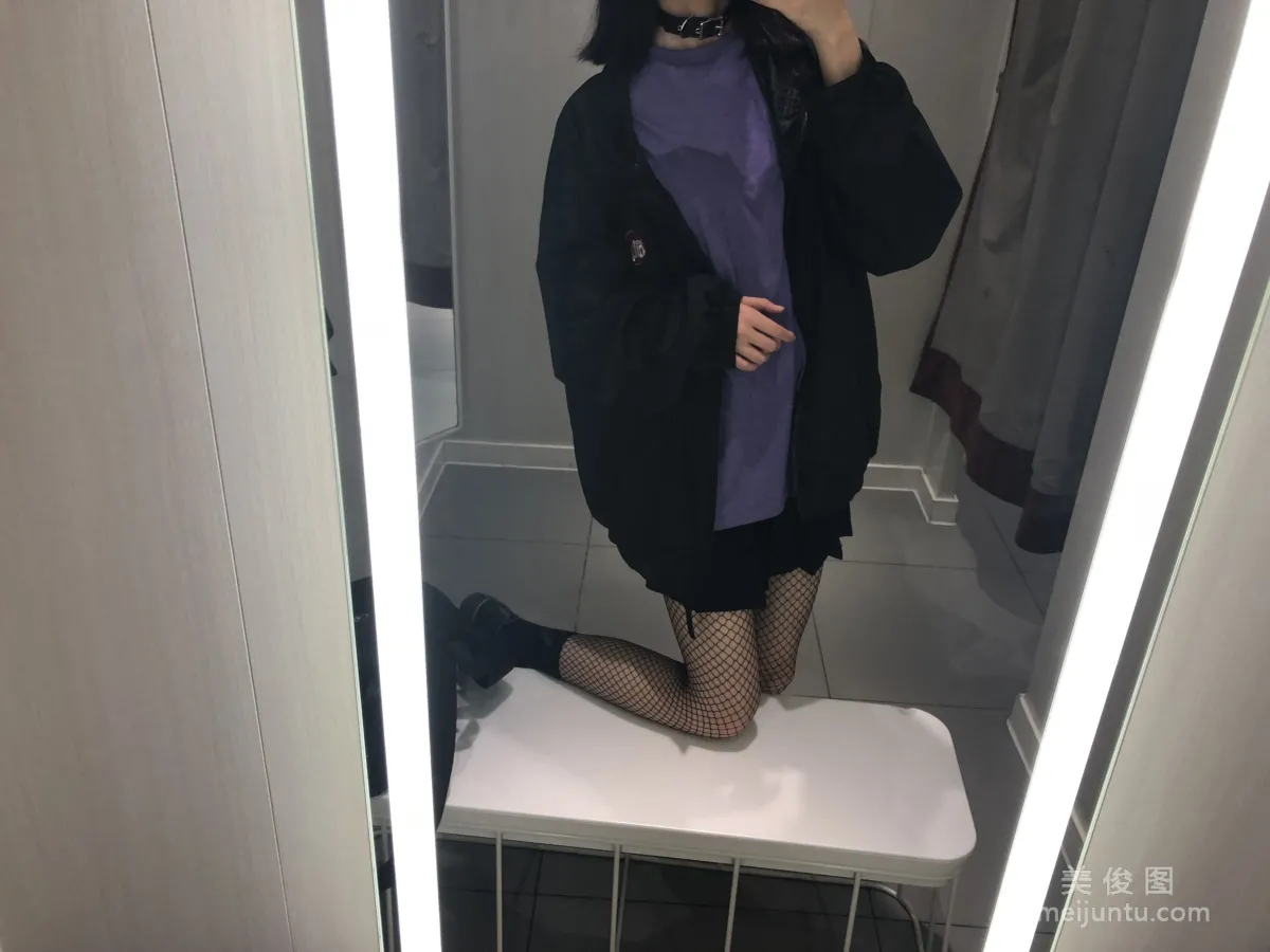 眼酱大魔王w 《试衣间》 写真集1
