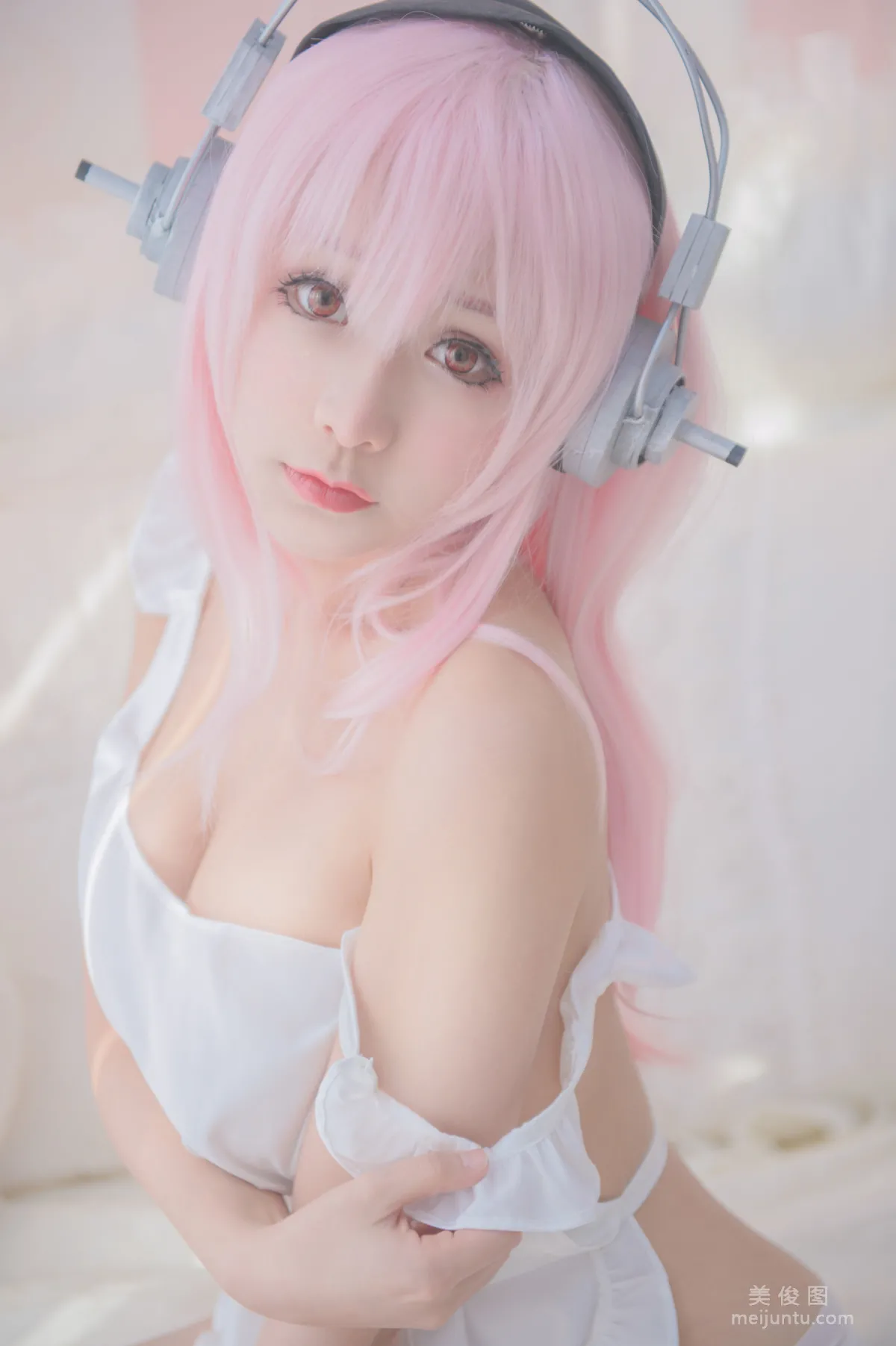 性感Coser三刀刀Miido 《索尼子》 寫真集 5