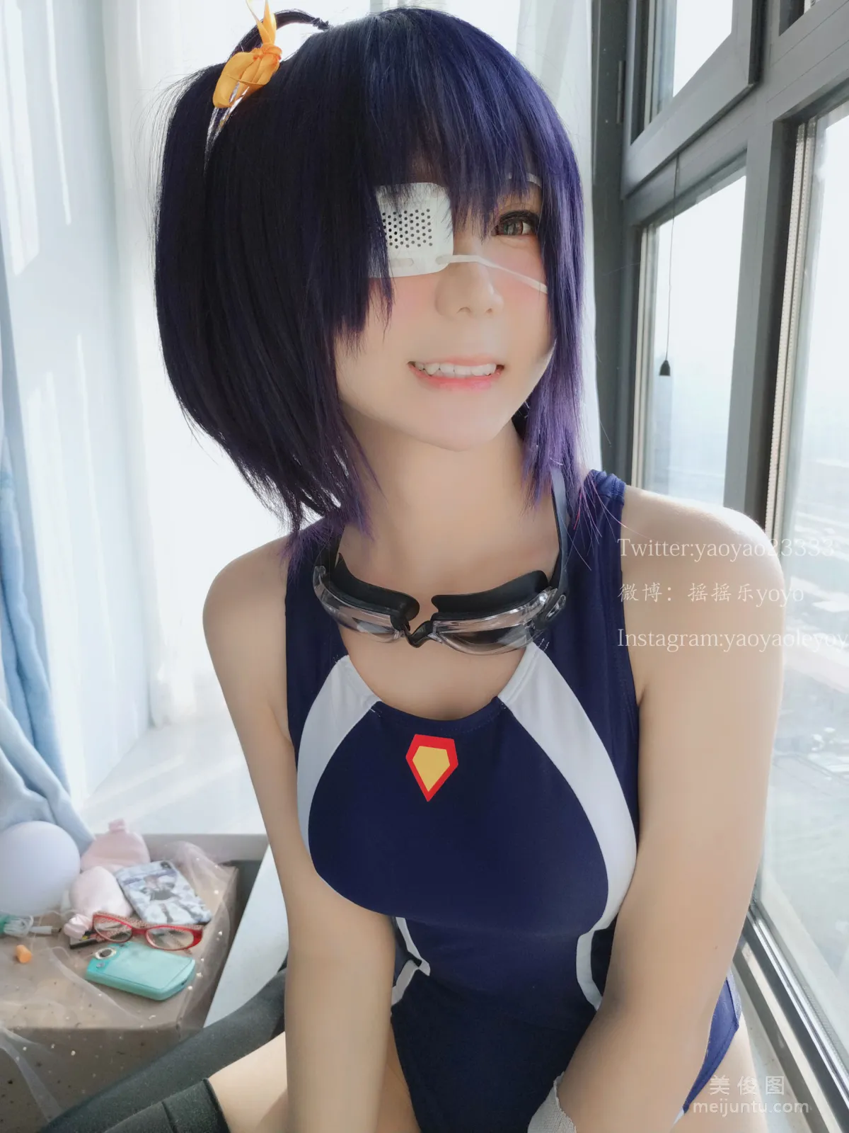 [美女Coser] 搖搖樂yoyo 《六花》 寫真集 32