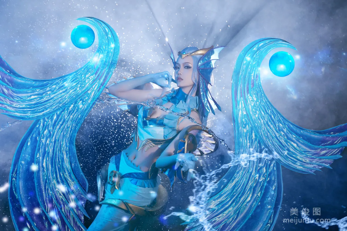 Coser戚顧兒MIKI 《王者榮耀 武則天海洋之心》 寫真集 14