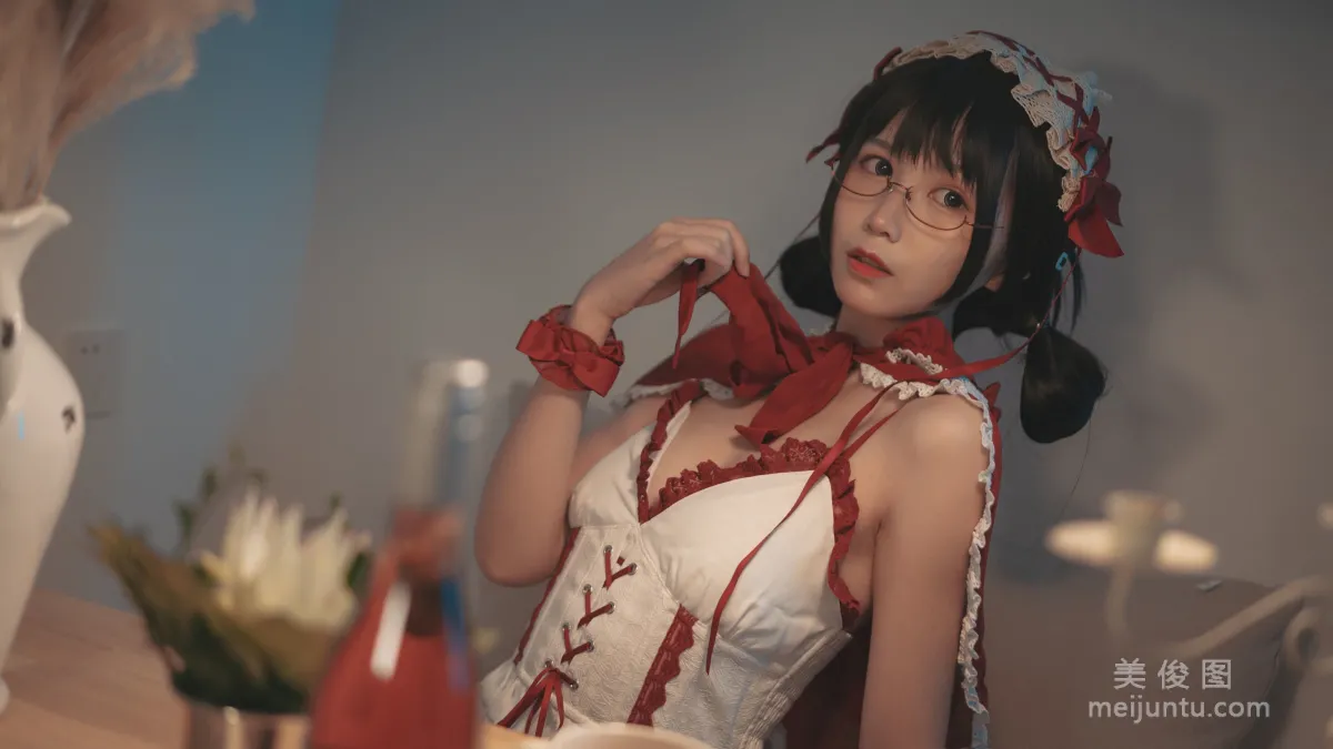 [網紅Coser] 逐月su 《小紅帽》 寫真集 32