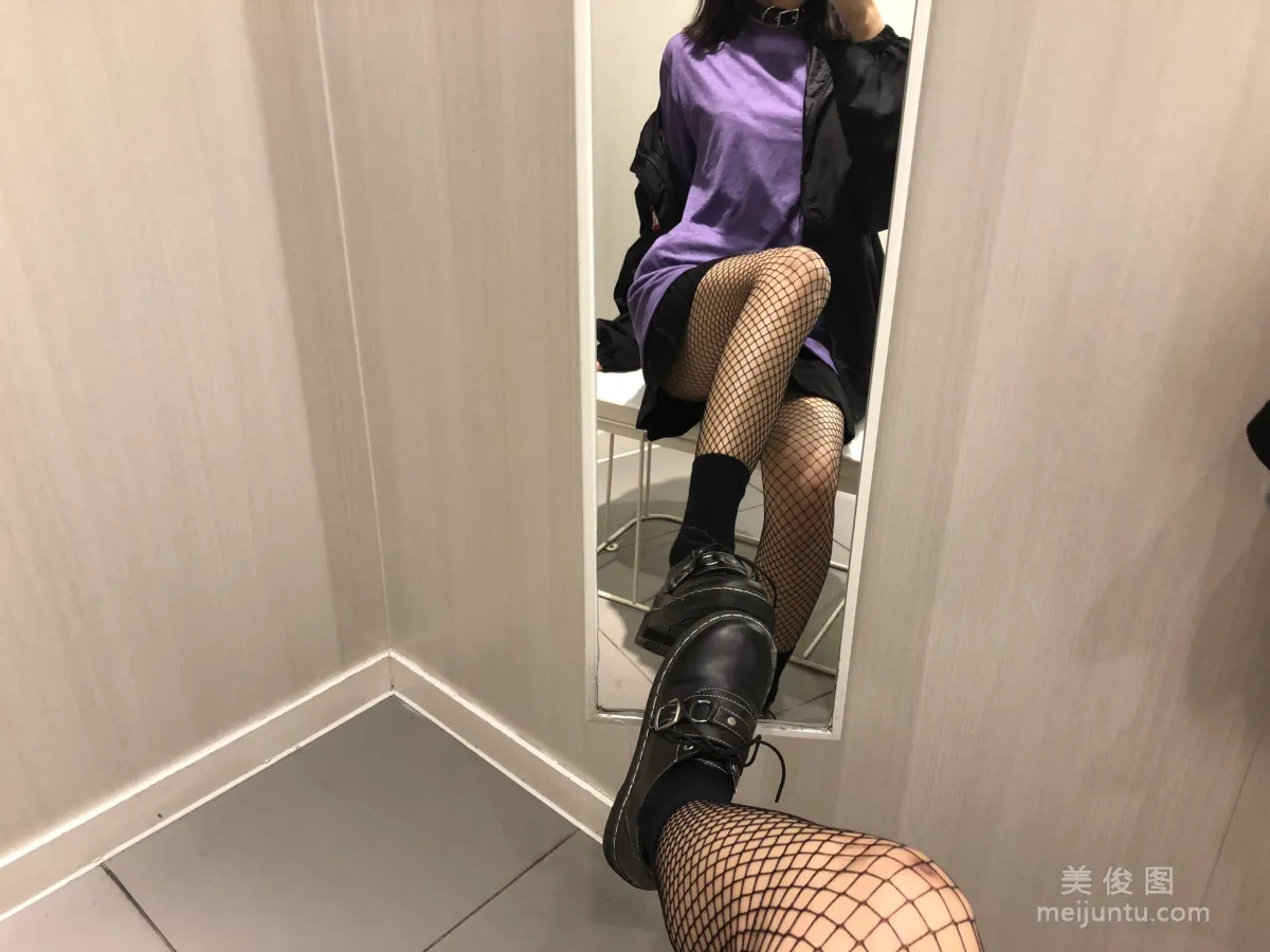 眼酱大魔王w 《试衣间》 写真集2