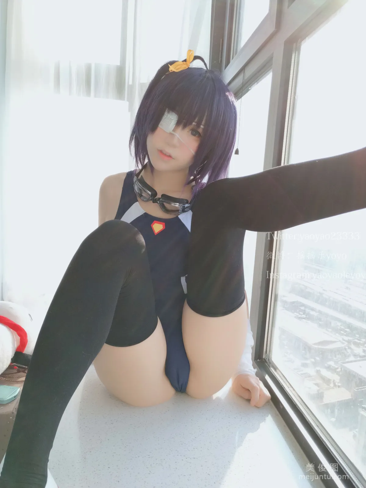 [美女Coser] 搖搖樂yoyo 《六花》 寫真集 54