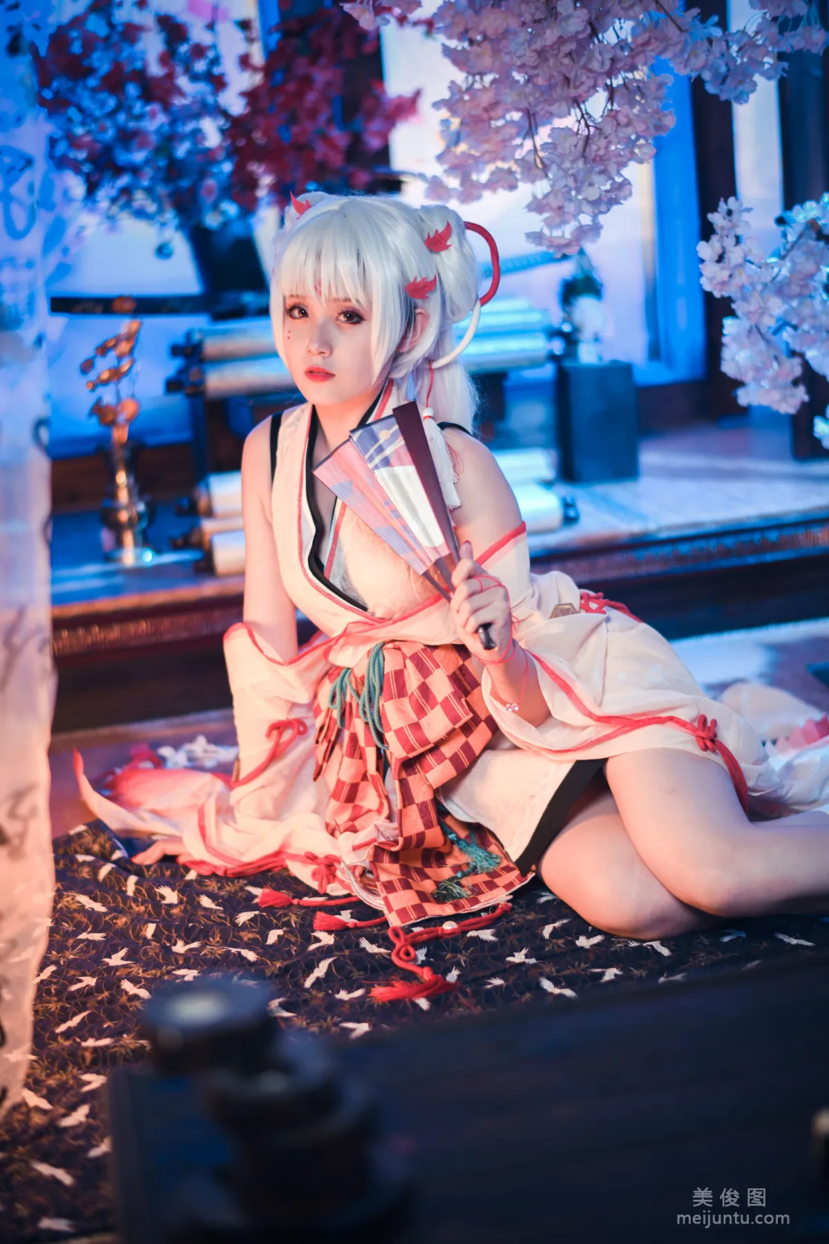 Coser美女Akisoso秋楚楚 《貝法 不知火》 寫真集 25