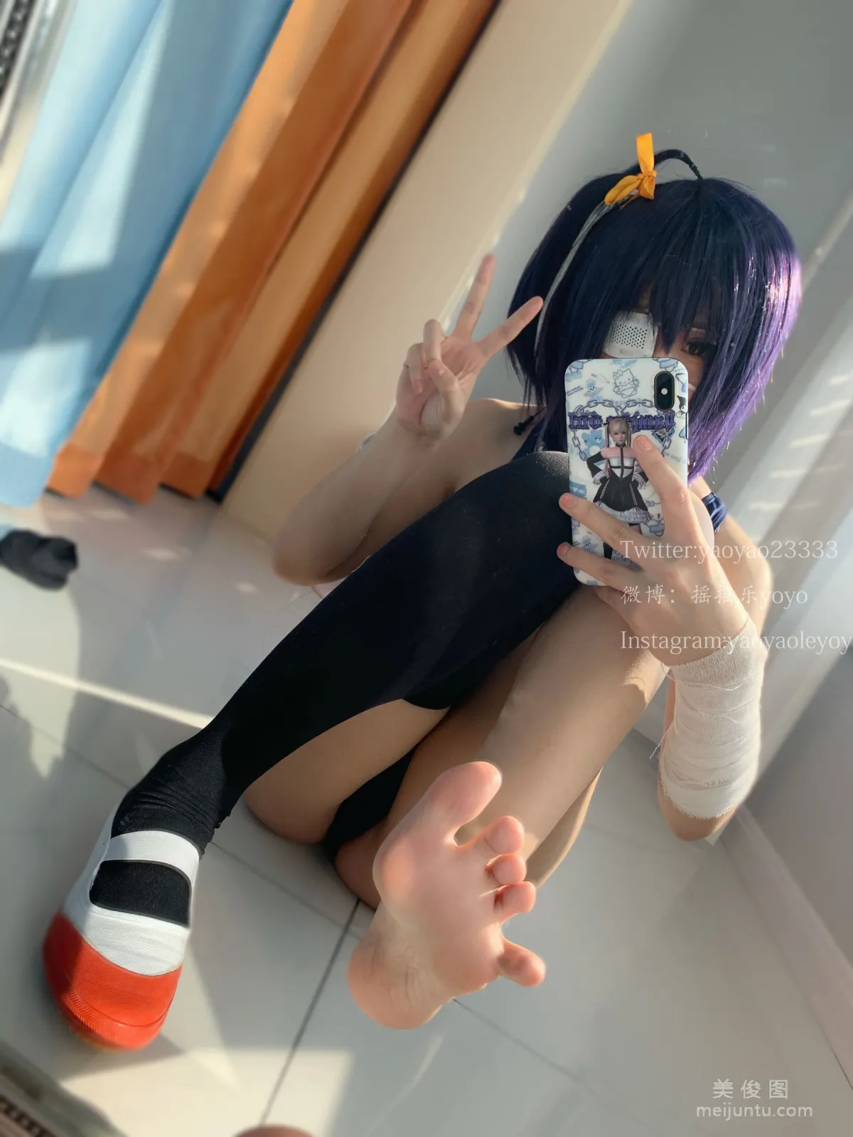 [美女Coser] 搖搖樂yoyo 《六花》 寫真集 103