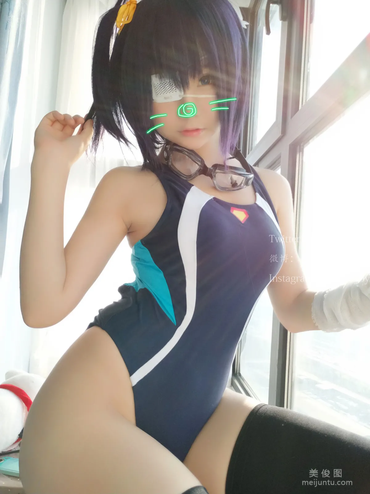 [美女Coser] 搖搖樂yoyo 《六花》 寫真集 61