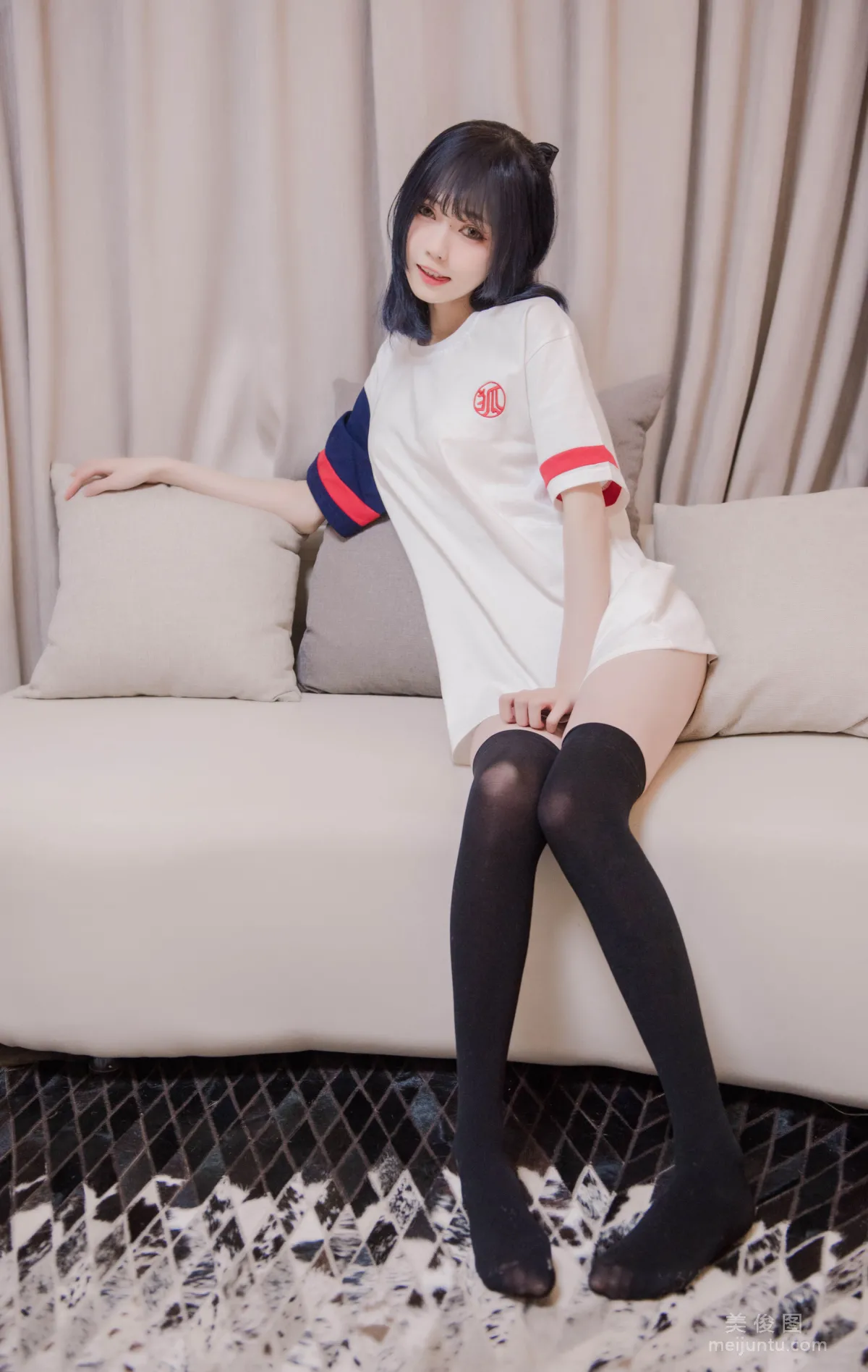 [美女Coser] 小妖精你的負卿 《居家私服2》 寫真集 1